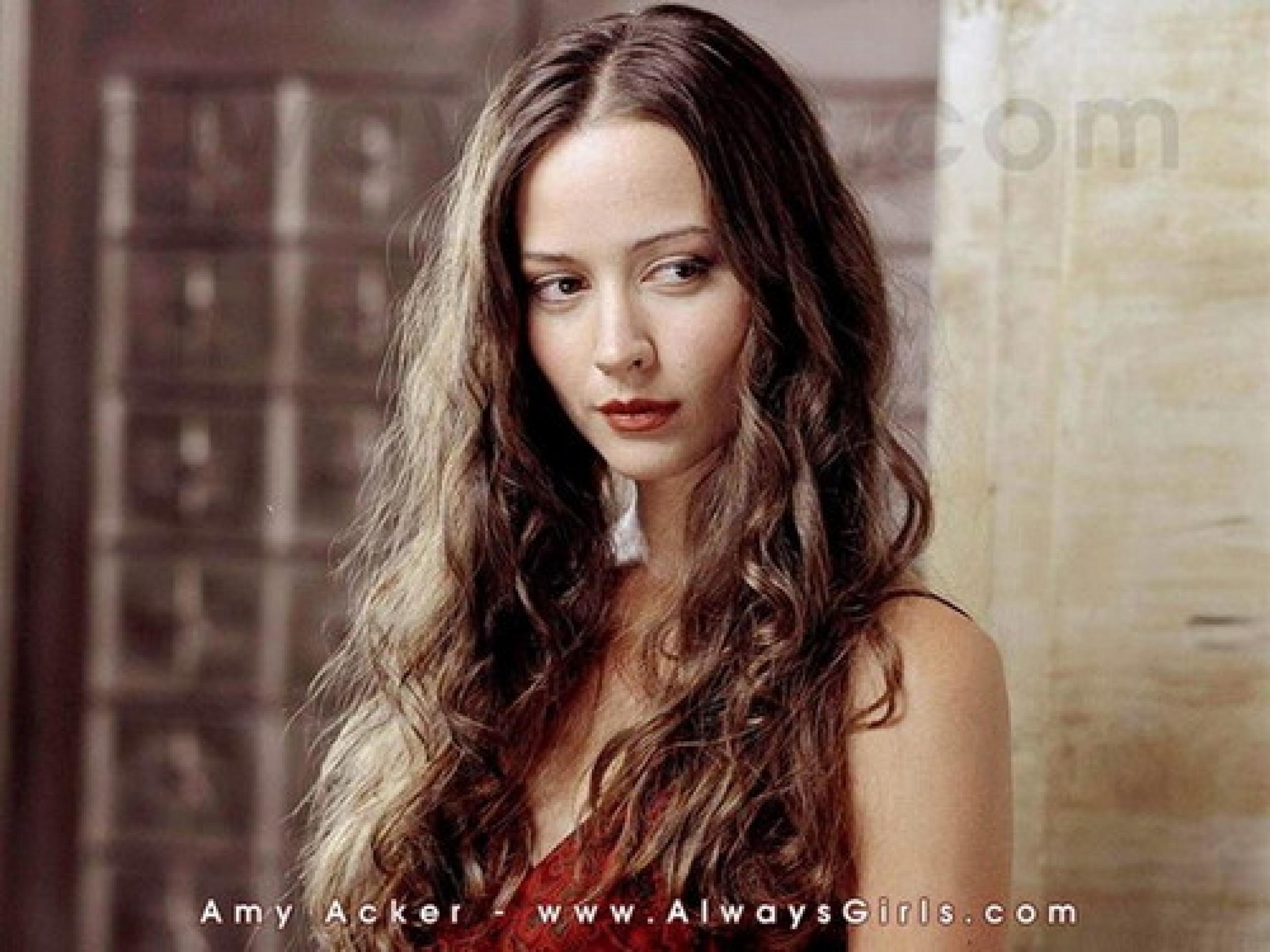 2560x1920 Amy Acker Wallpaper Download V355E, Desktop