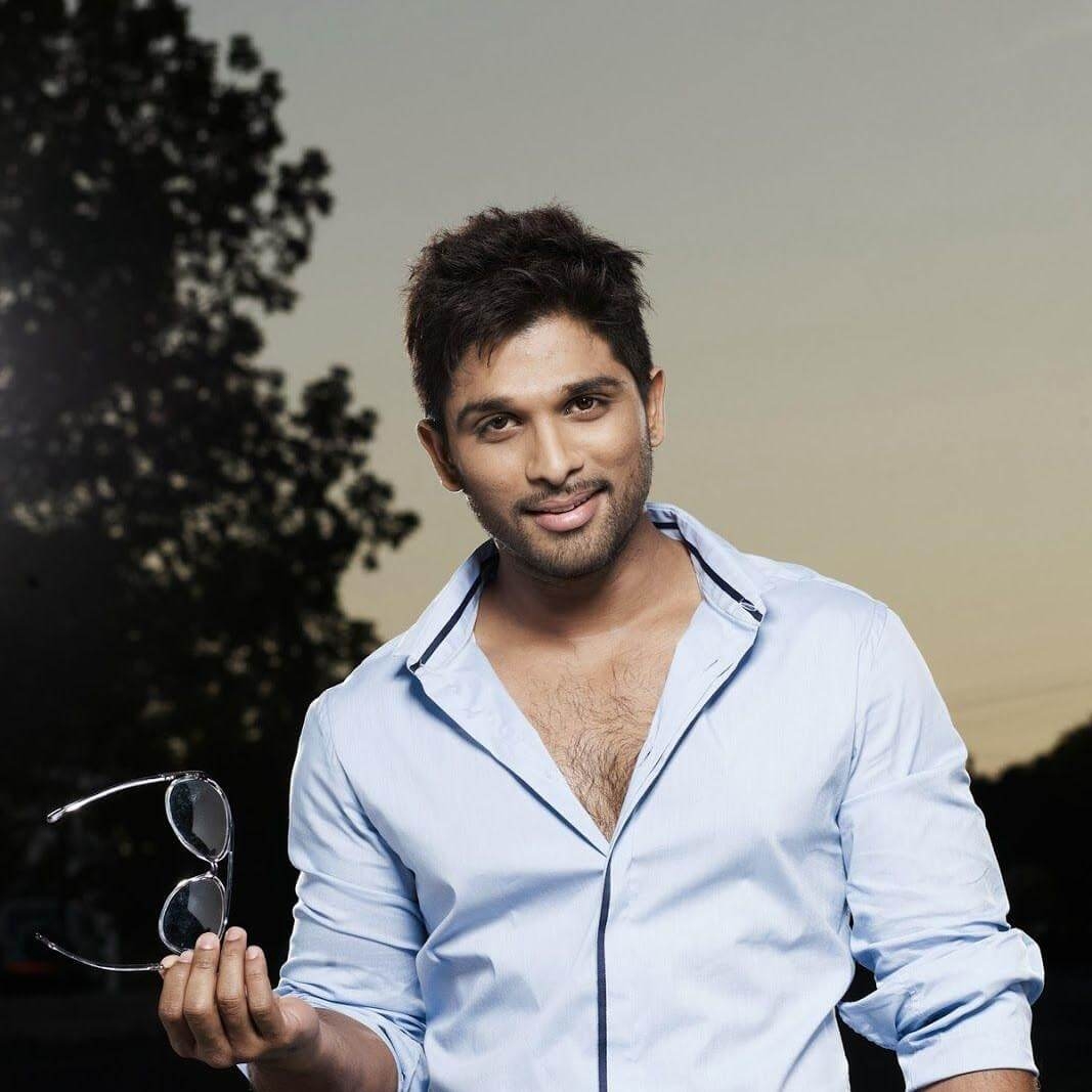 1070x1070 Allu Arjun Biography, Phone