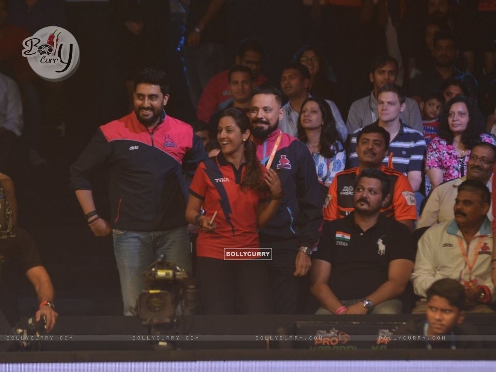 1030x770 Wallpaper Bachchan at Pro Kabaddi Match size:, Desktop