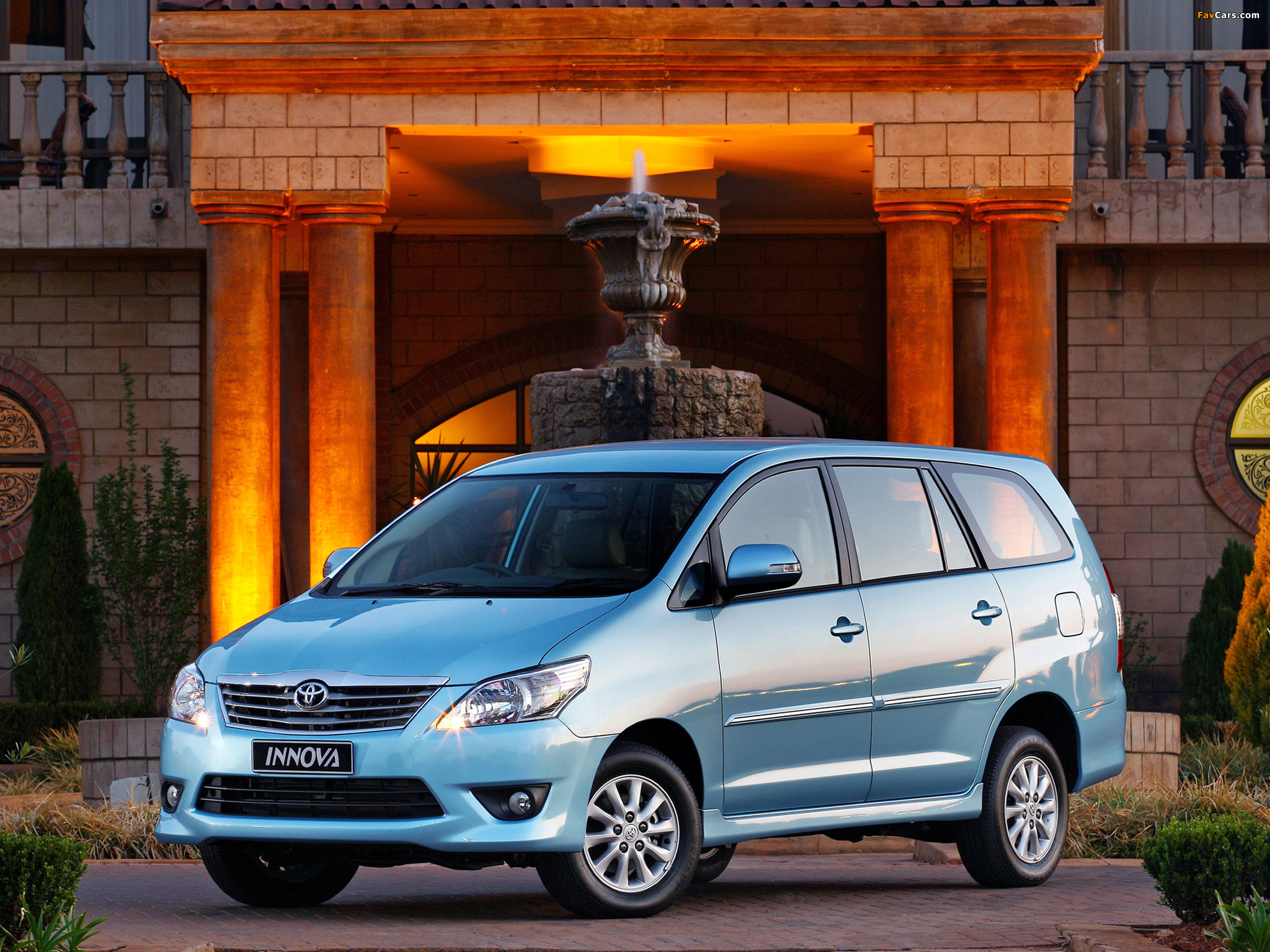 2050x1540 Toyota Innova ZA Spec 2011 Wallpaper (), Desktop