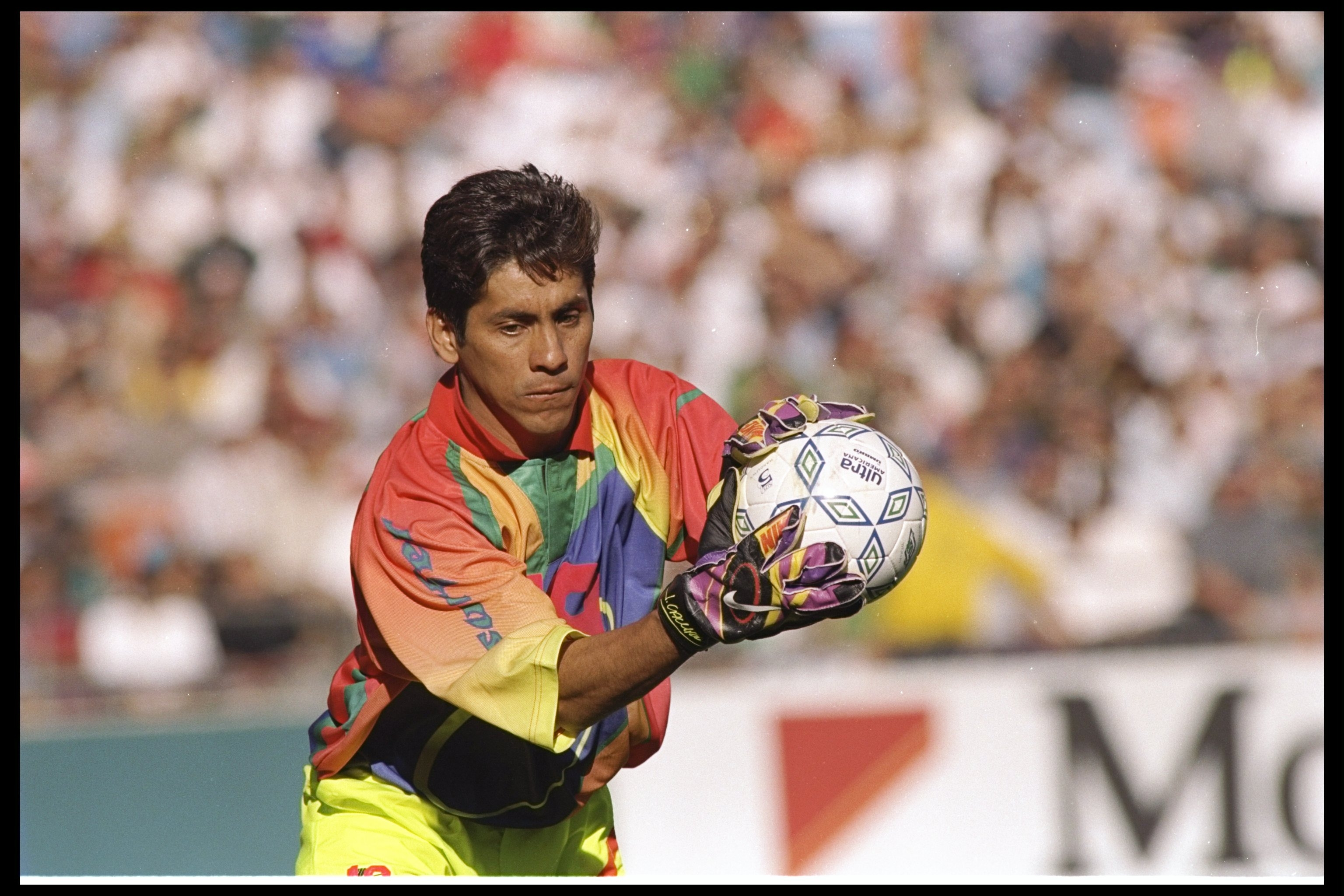 3080x2050 Mexico legend Jorge Campos on what's different about this El Tri side compared to past generations, Desktop