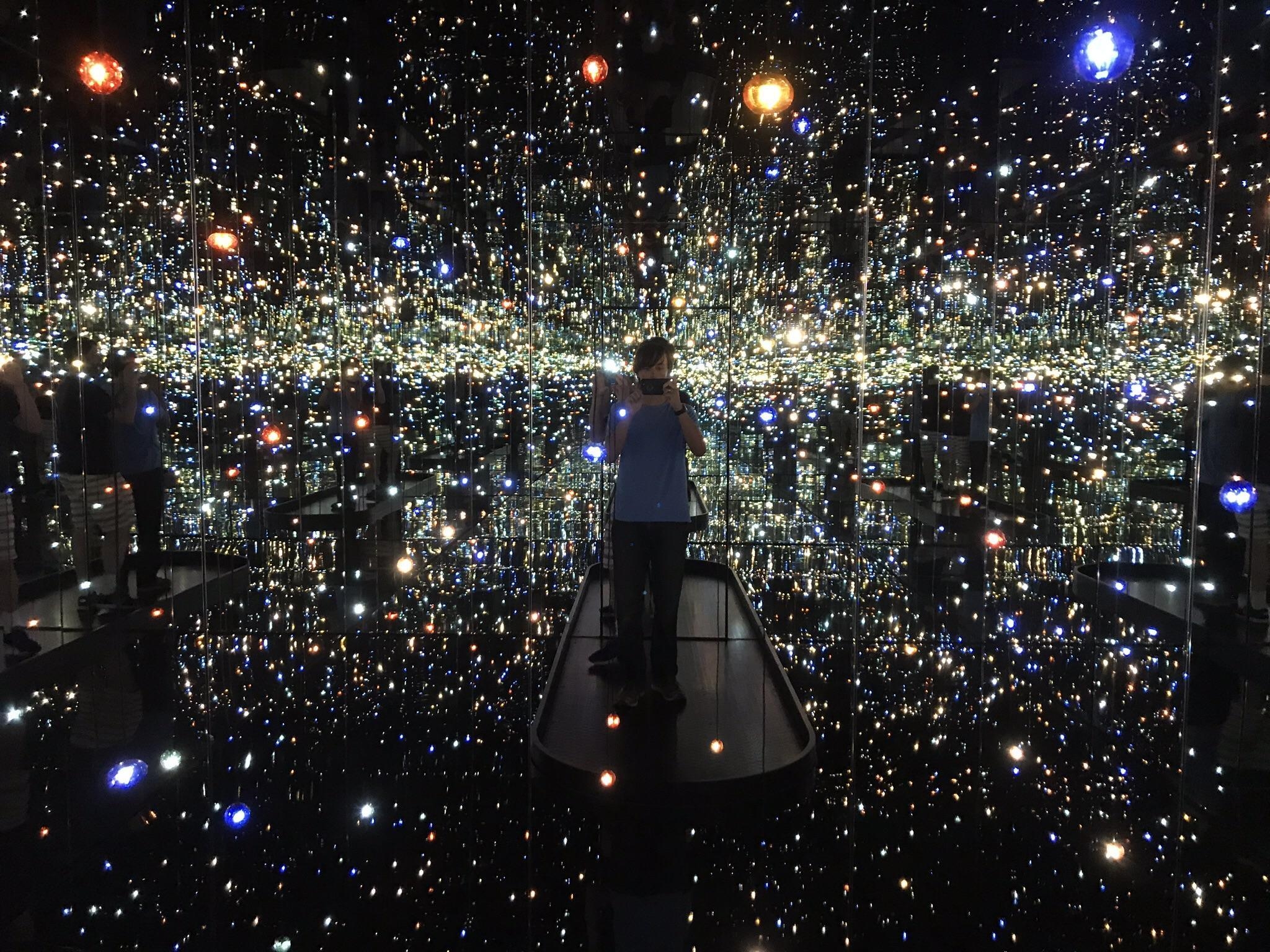 2050x1540 Infinity Mirrors, Desktop