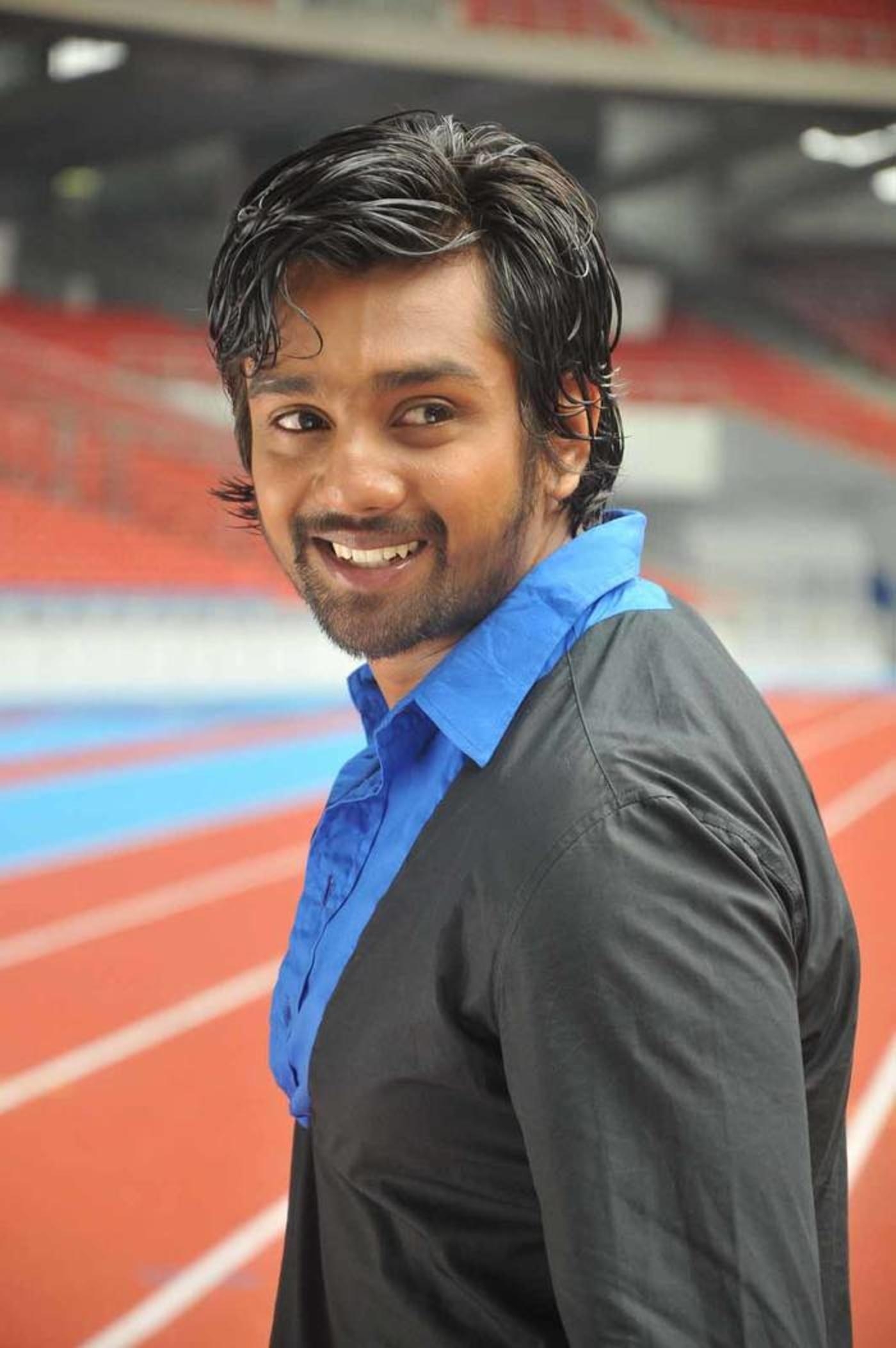 1400x2110 Film Actor Dhruva Sarja, Phone