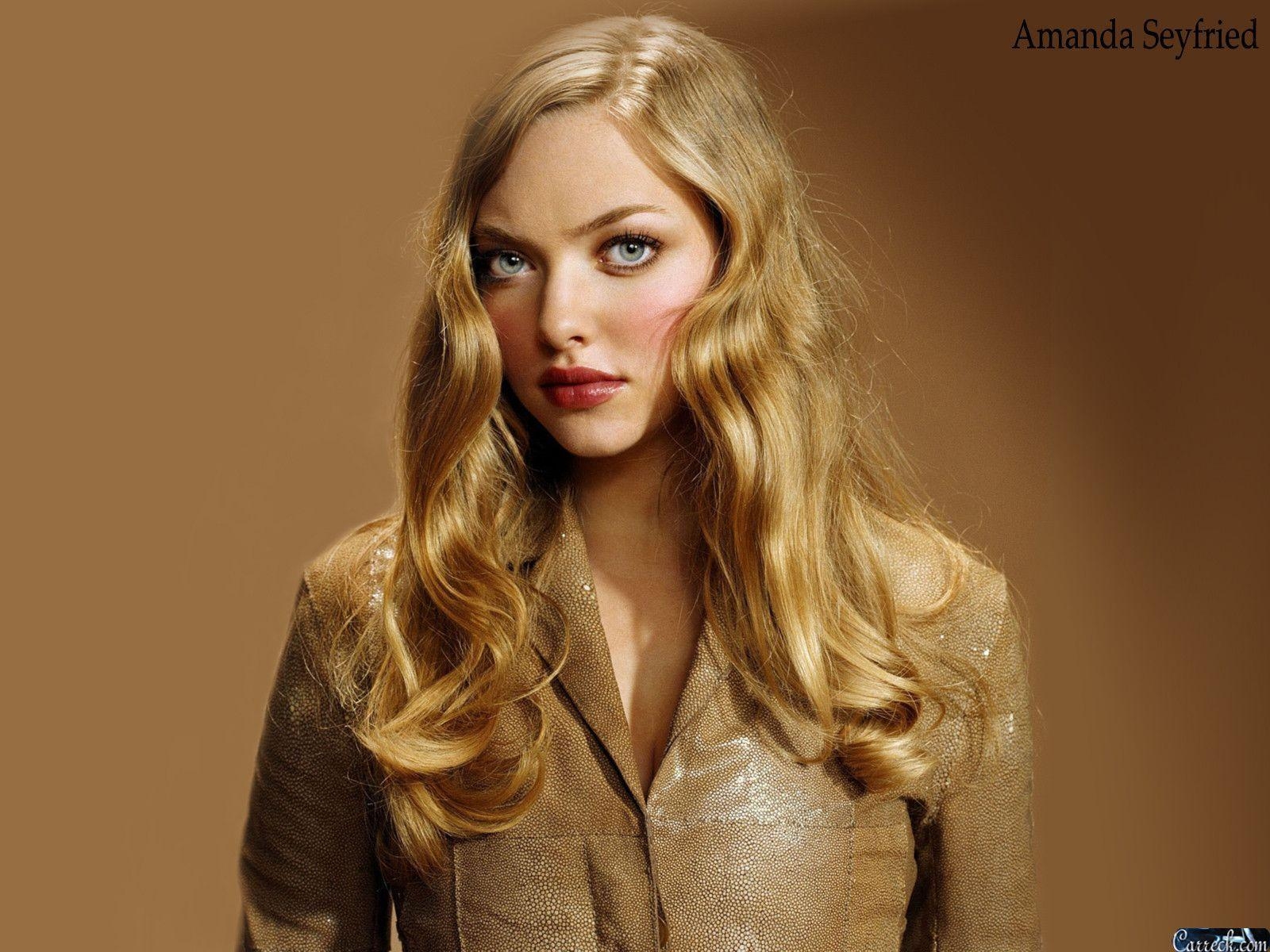 1600x1200 Amanda Seyfried Wallpaper HD (17). HD Wallpaper Free Download, Desktop