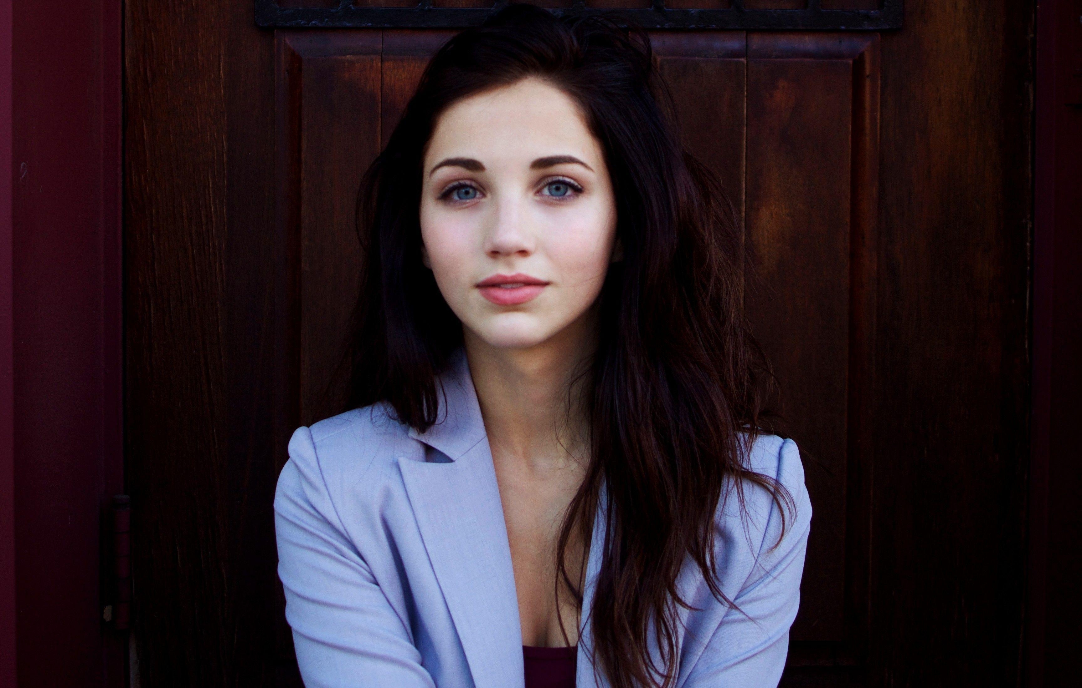 3460x2200 face, Blue Eyes, Emily Rudd Wallpaper HD / Desktop and Mobile, Desktop