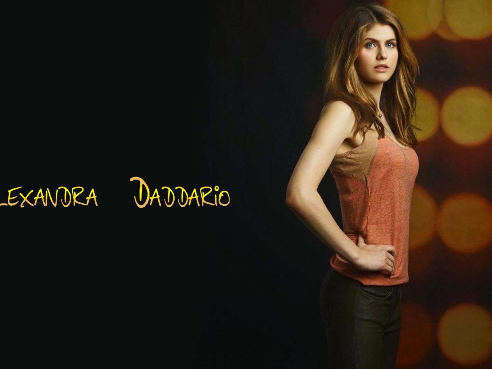 1600x1200 Alexandra Daddario Wallpaper, Desktop