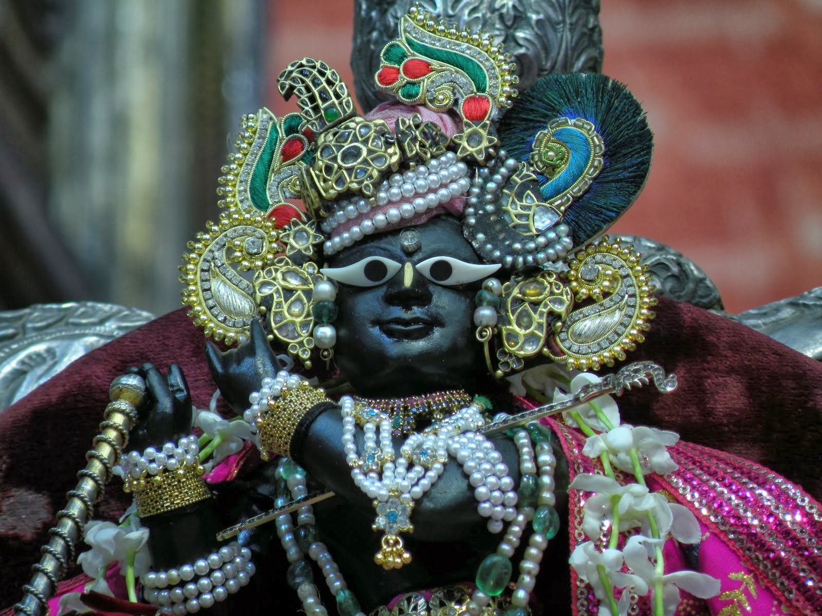 1600x1200 Radha Raman Temple Vrindavan, Desktop