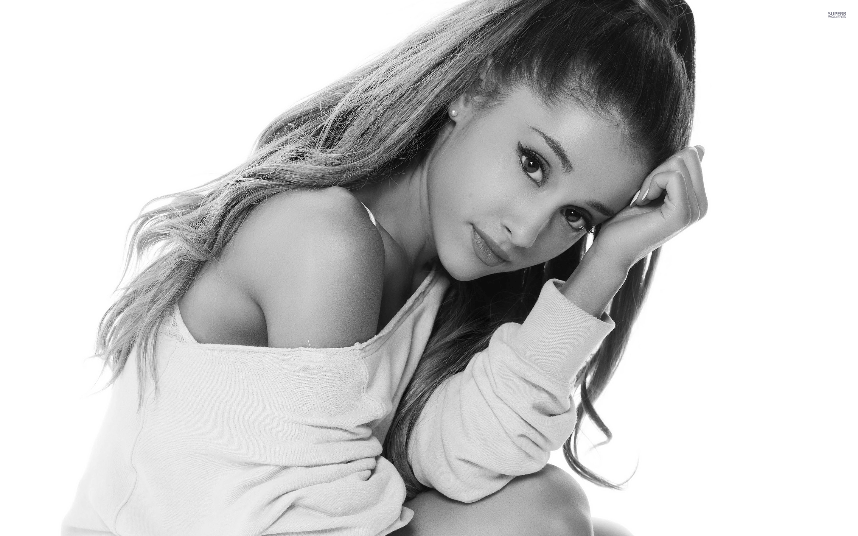 2880x1800 Ariana Grande Wallpaper, Desktop