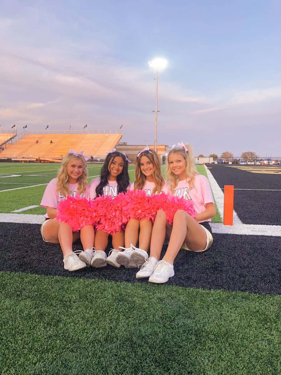 900x1200 Cheerleaders Picture, Phone