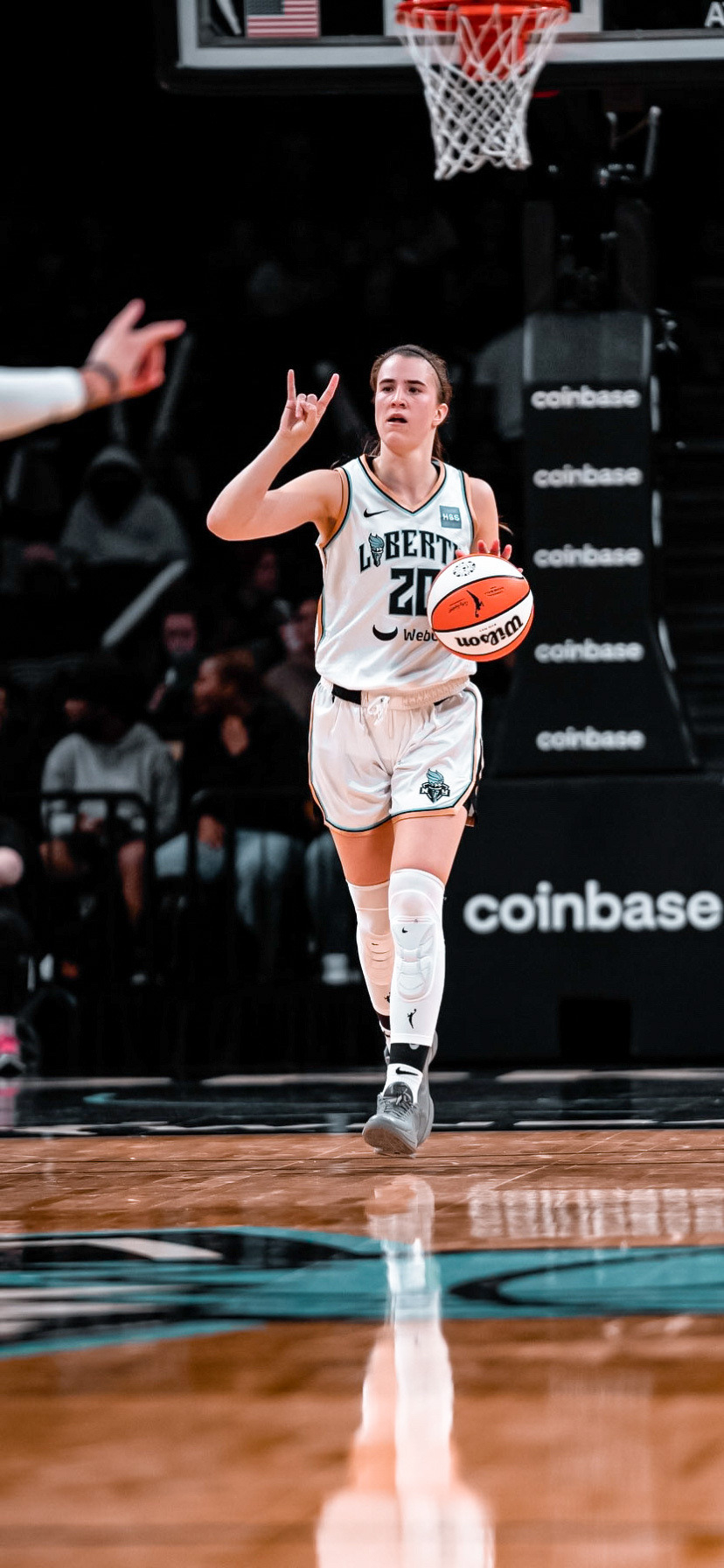 830x1800 Sabrina Ionescu 07.10.2022 if, Phone