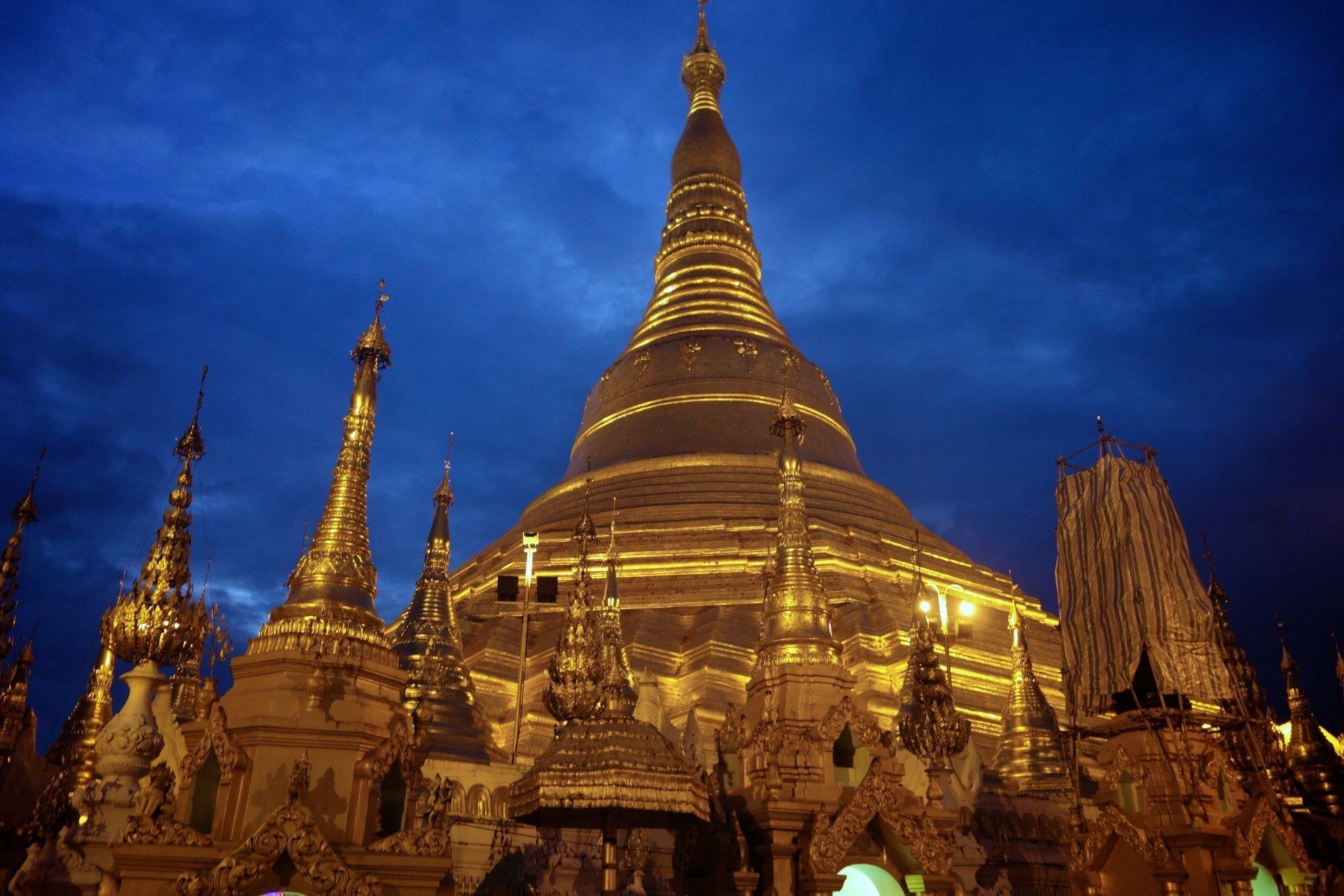 1920x1280 Shwedagon Pagoda HD Wallpaper and Background Image, Desktop