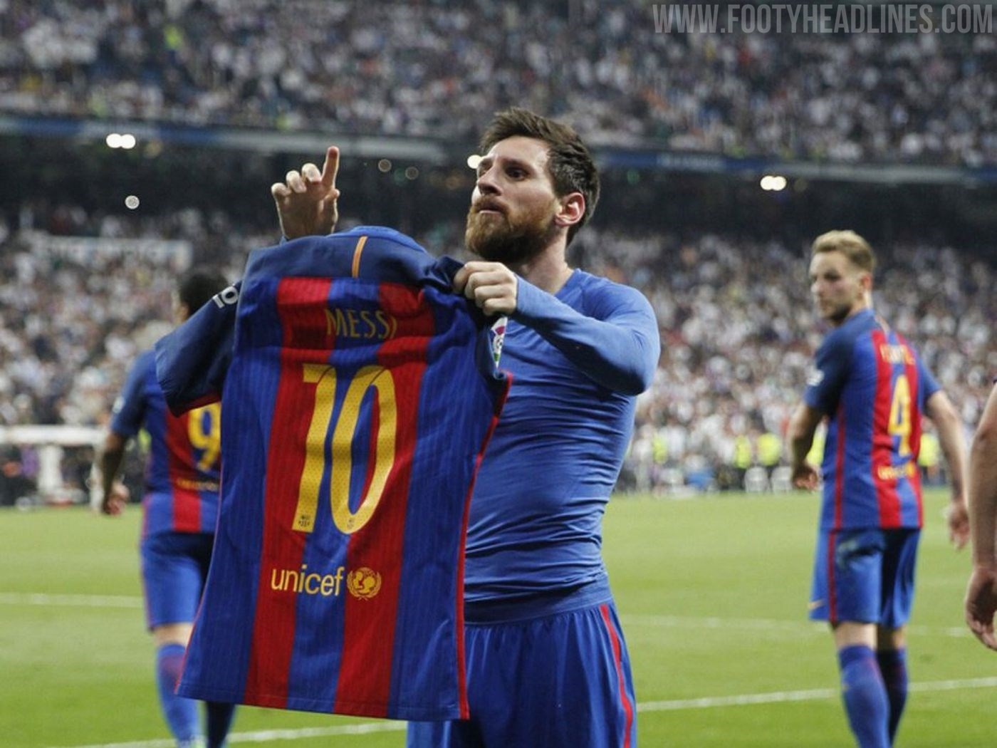 1400x1050 Messi Shirt from El Clasico Celebration, Desktop