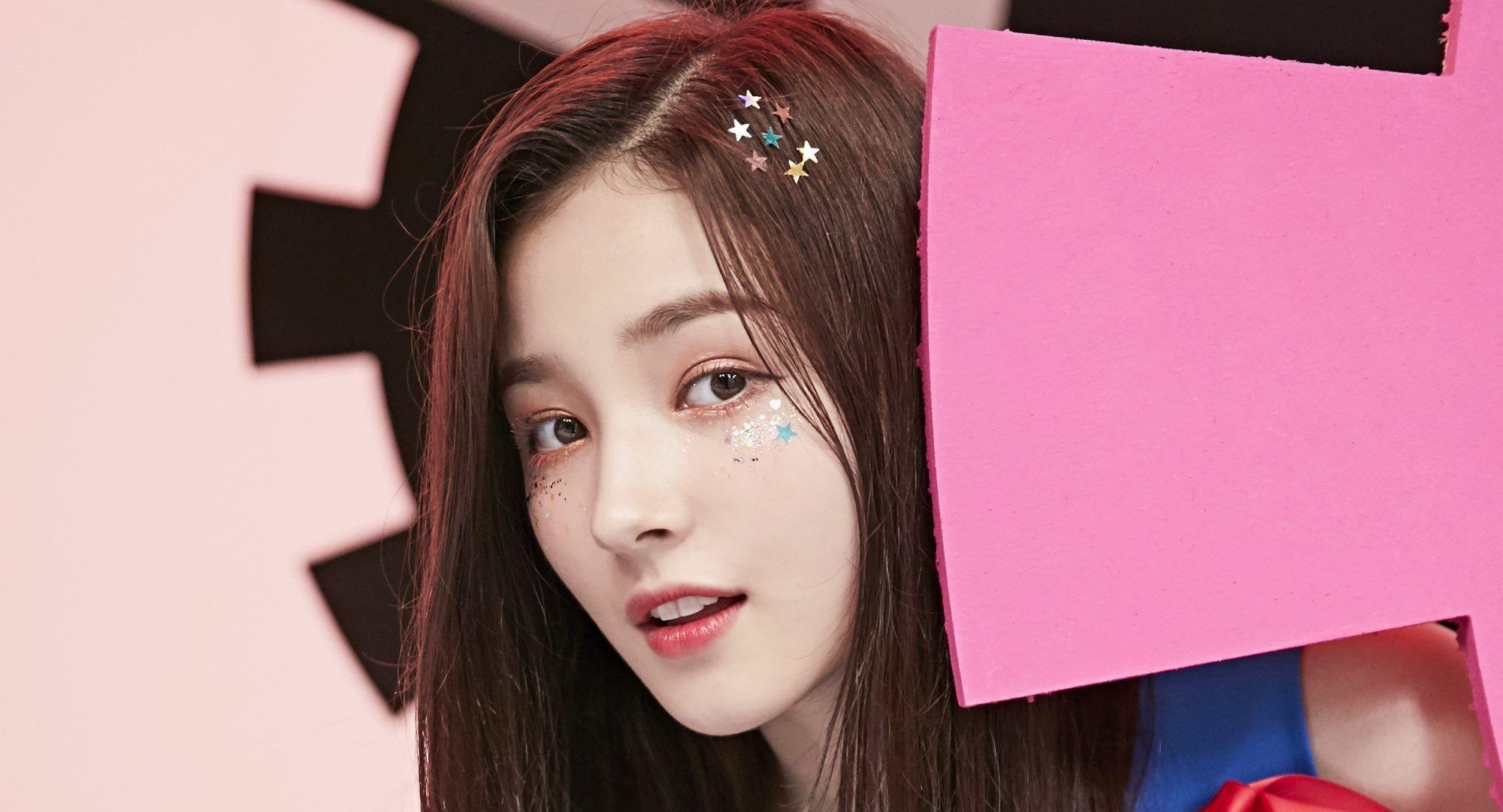 2000x1090 Momoland Nancy Wallpaper, Desktop