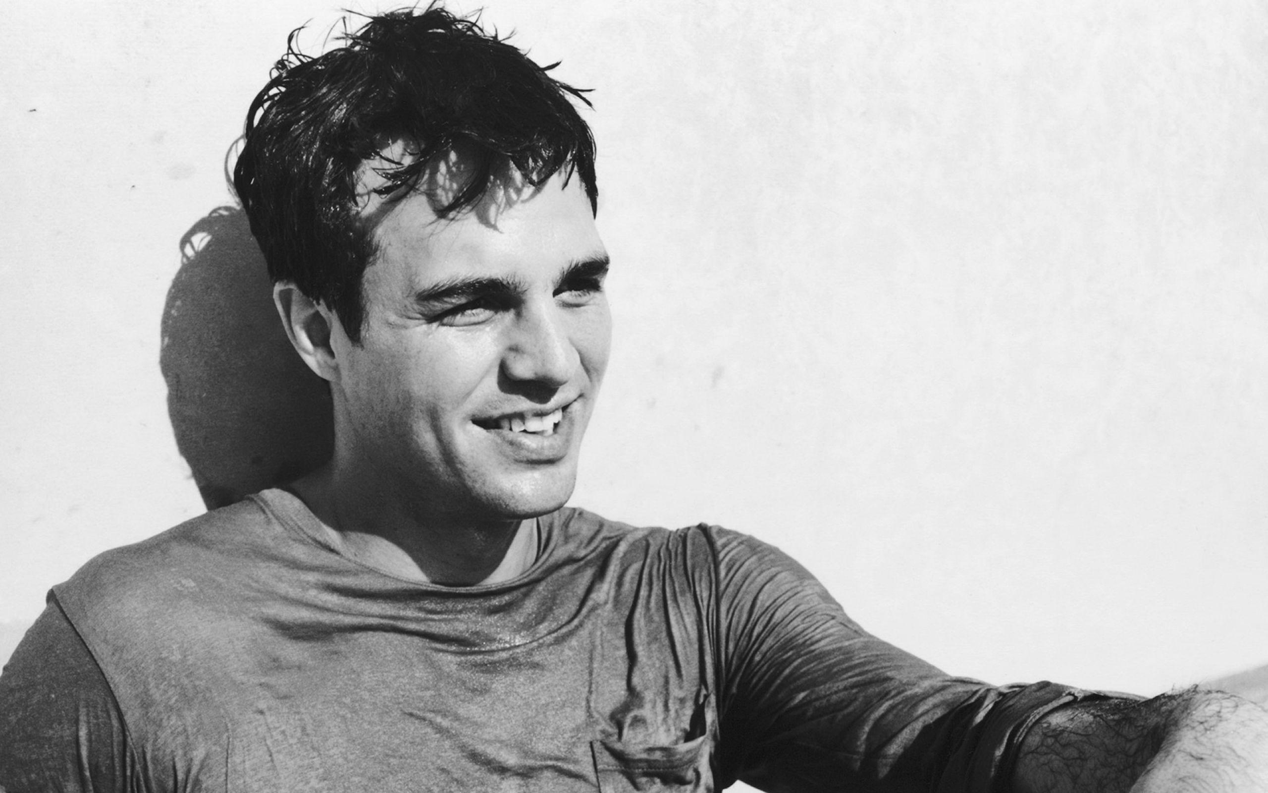 2560x1600 Monochrome Mark Ruffalo Wallpaper Background 56124  px, Desktop