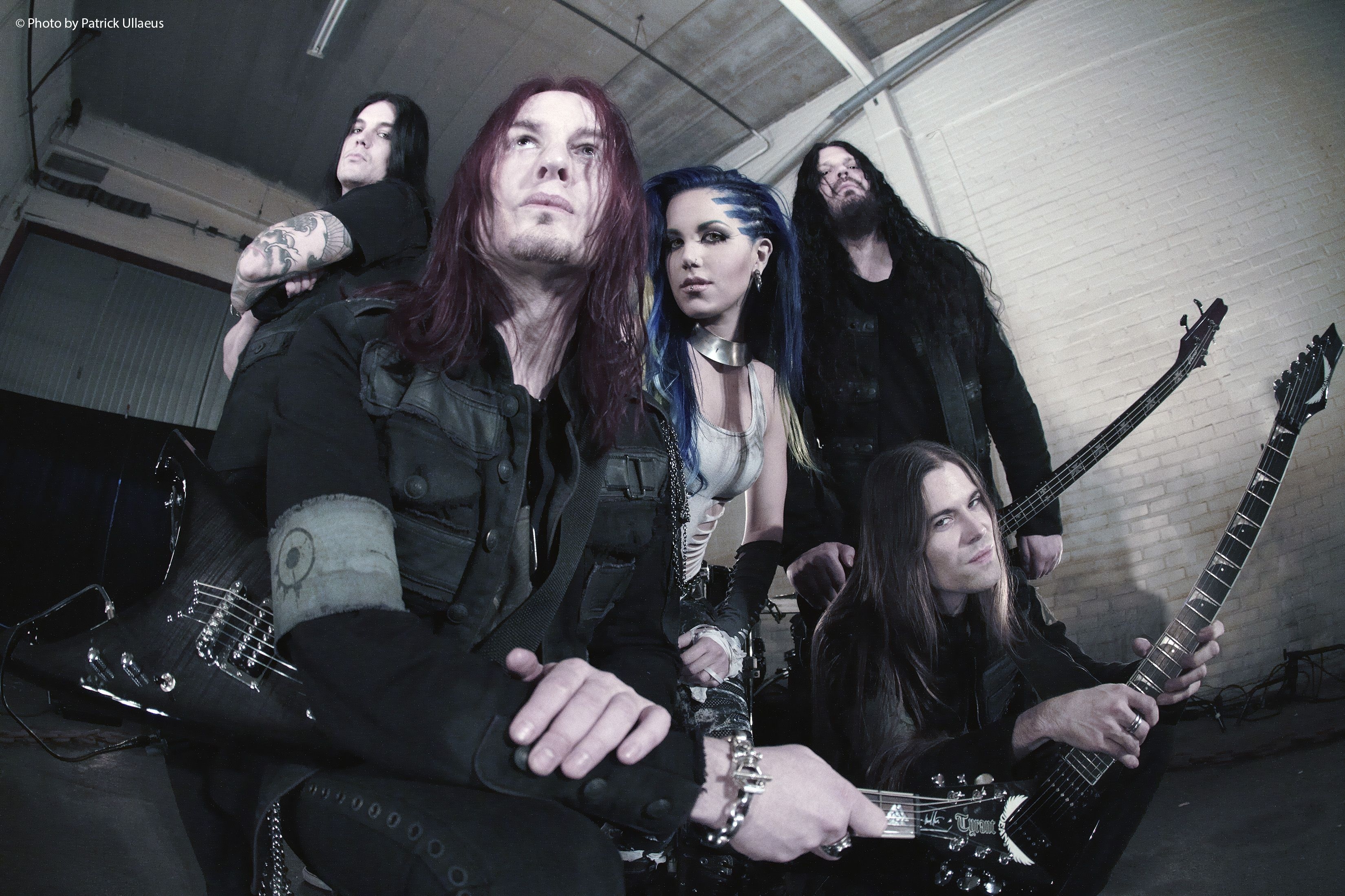 3300x2200 Arch Enemy's Alissa White Gluz Doesn't Let Broken Ribs Keep Her, Desktop