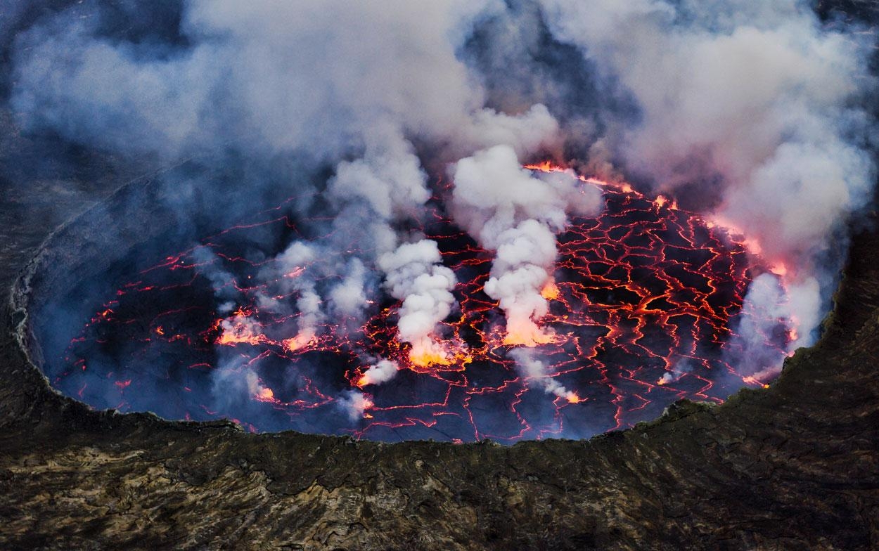 1250x790 Virunga National Park & Mount Nyiragongo Volcano in DRC, Desktop