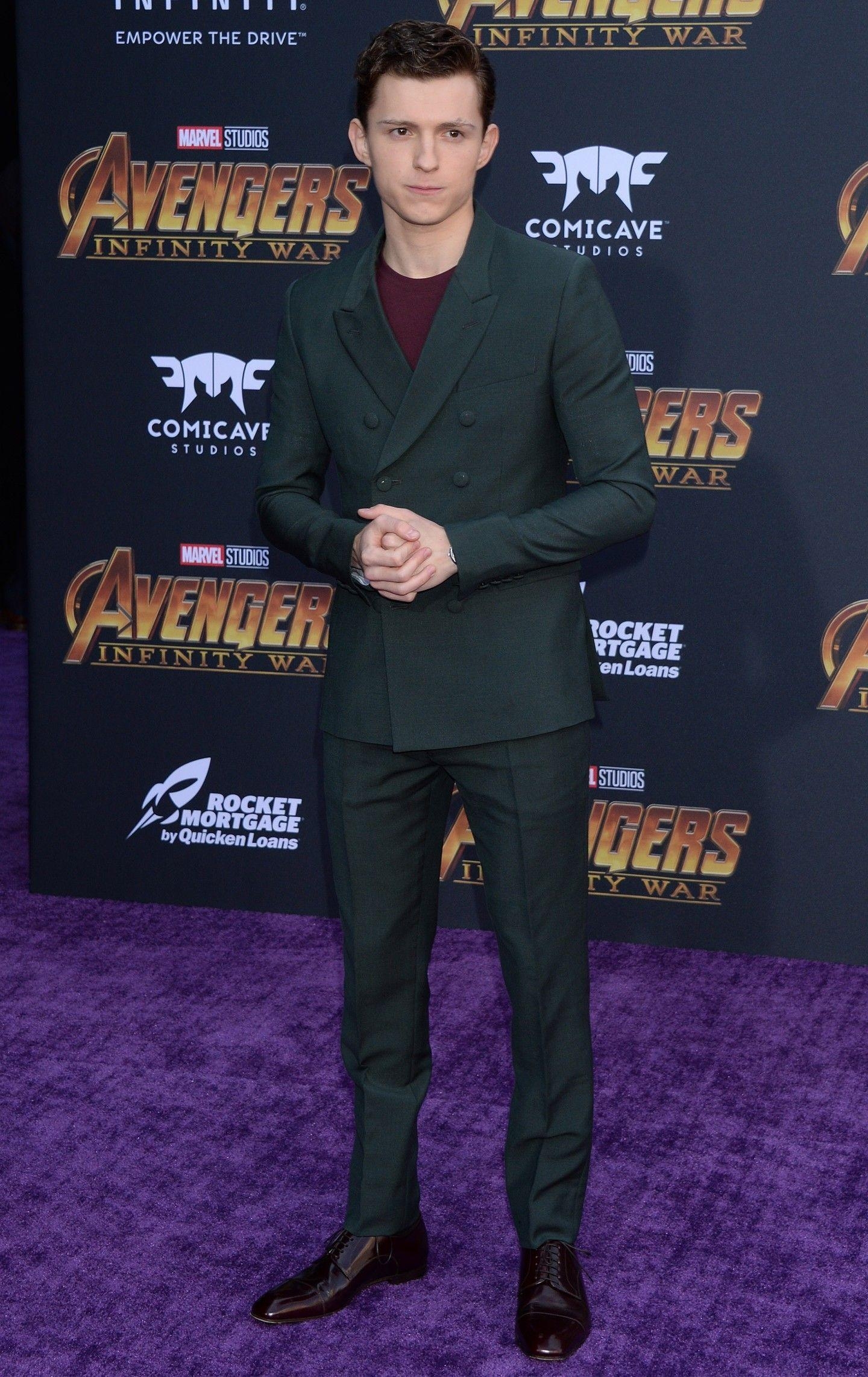 1440x2290 Tom Holland At Disney and Marvel's Avengers Infinity War Premiere, Phone