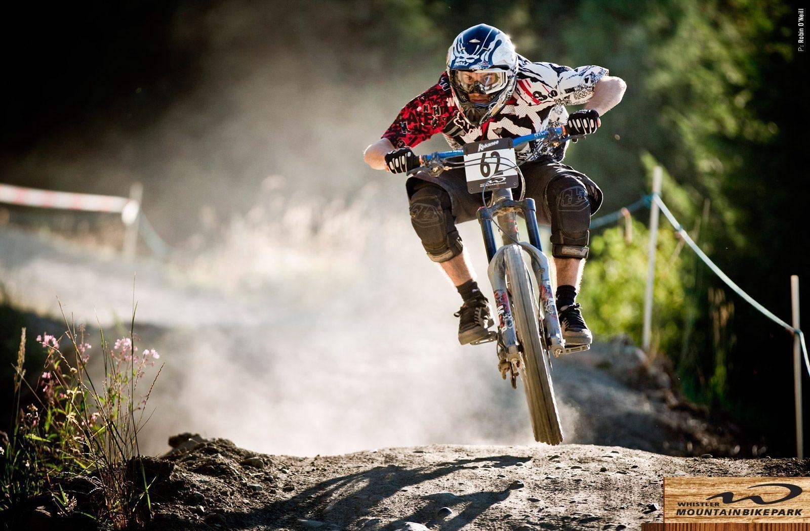 1600x1050 Downhill MTB Wallpaper, Desktop