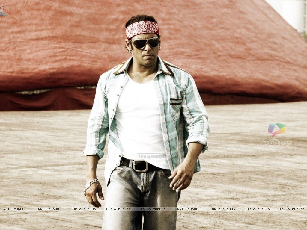 1030x770 Salman Khan In Wanted, Desktop