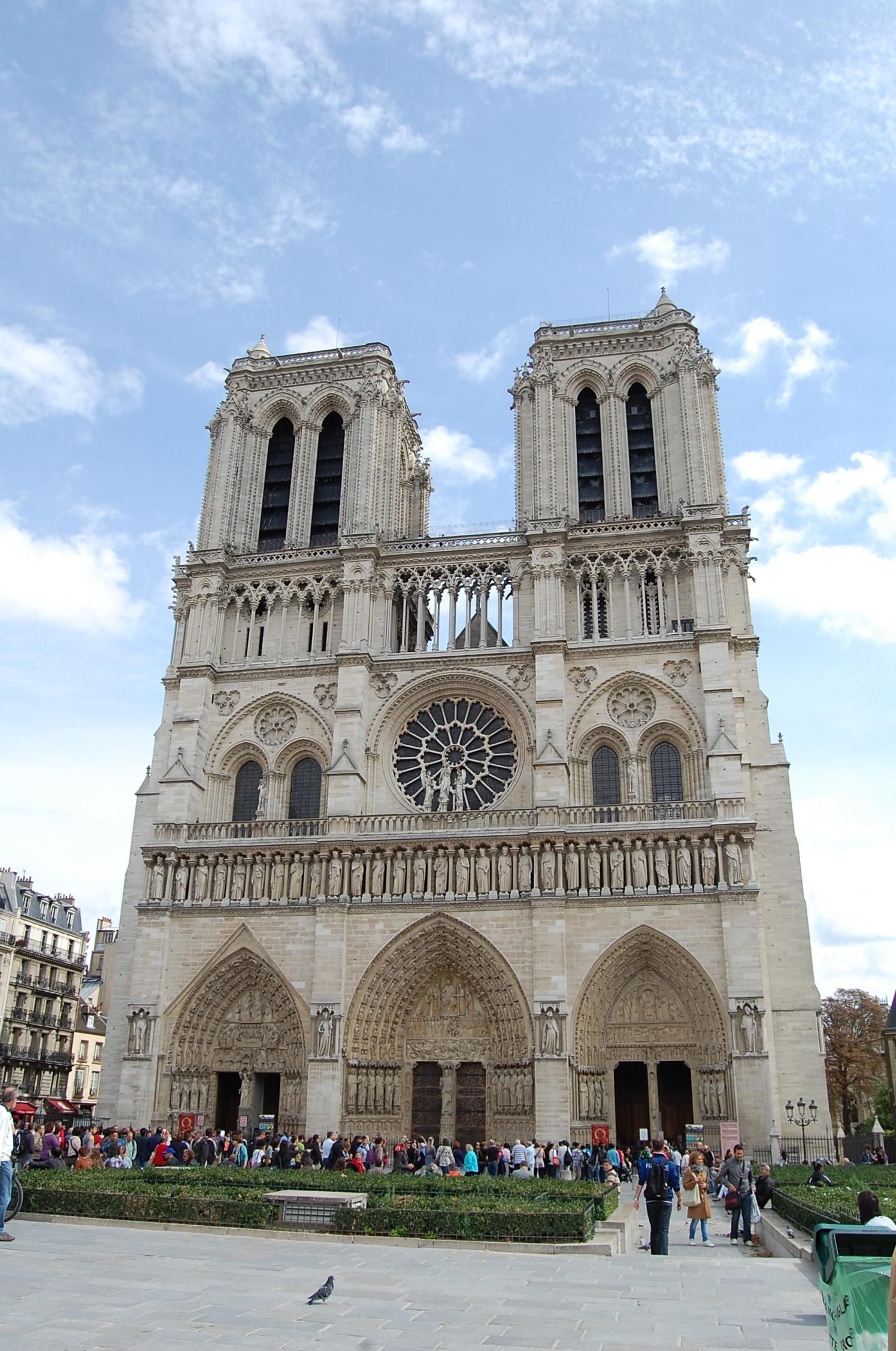 1500x2260 royalty free notre dame cathedral image, Phone