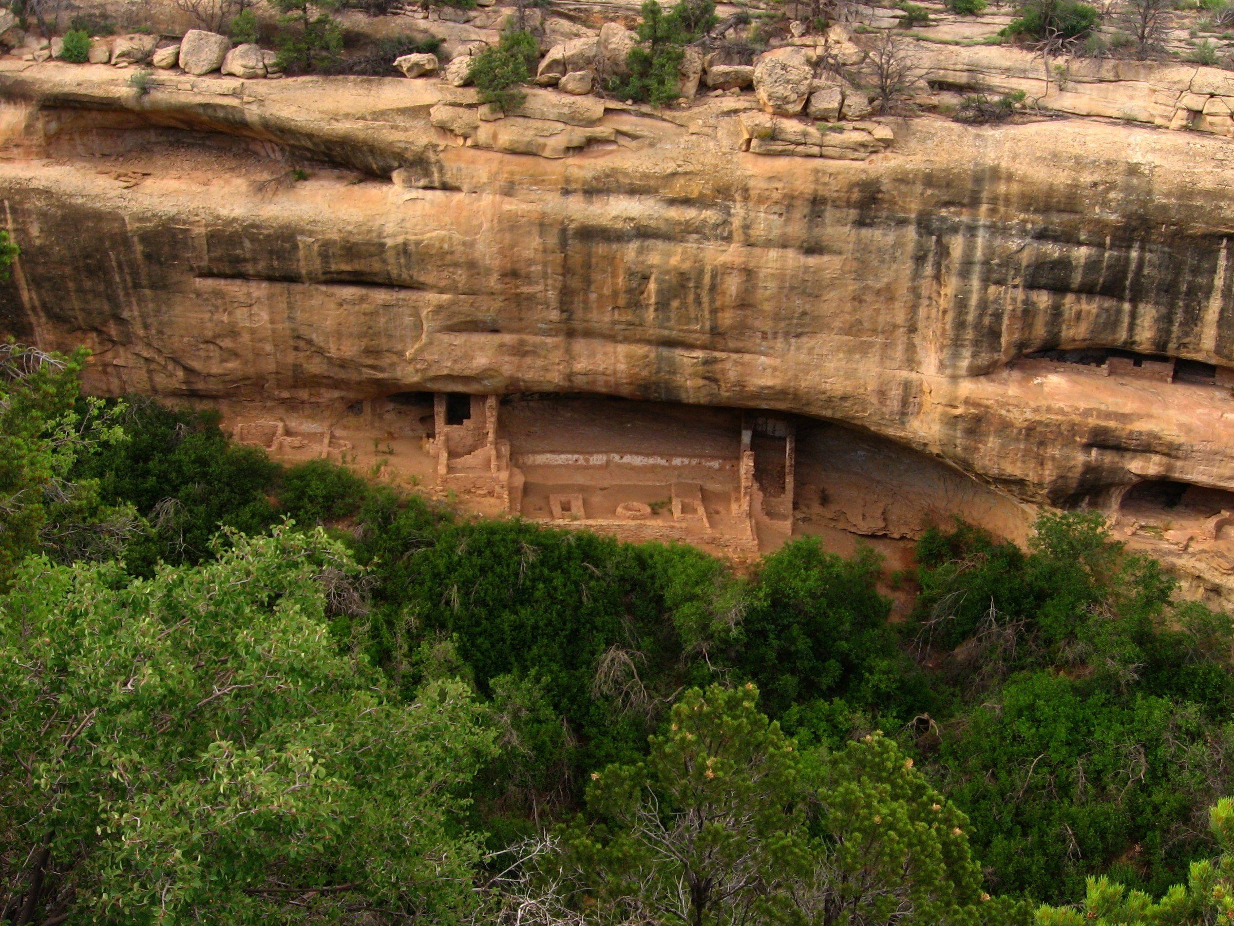 2540x1900 Fire Temple, Mesa Top Loop Road, Mesa Verde National Park, Desktop