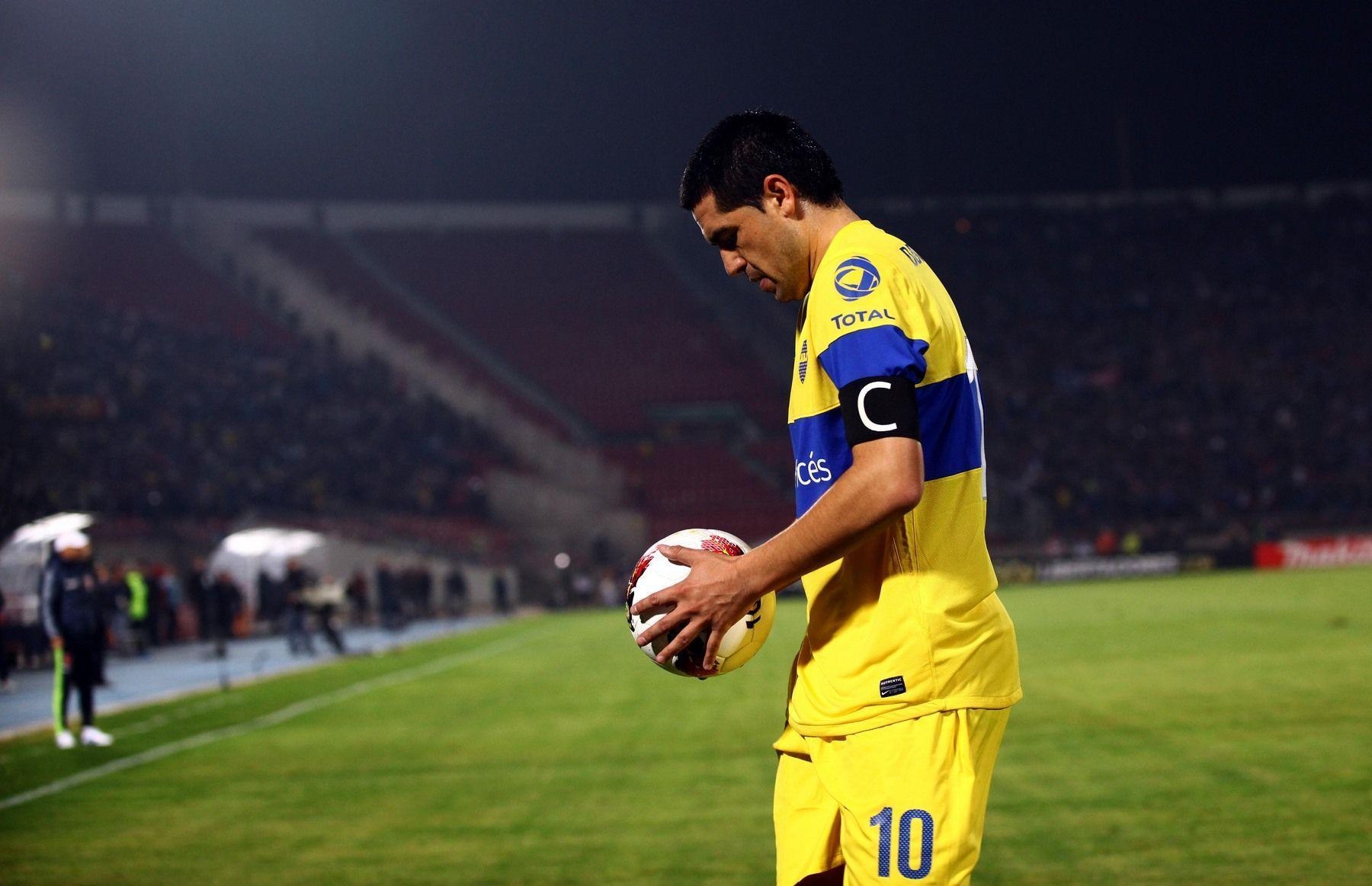 1800x1170 Un post de Riquelme [Wallpaper y Videos]!, Desktop