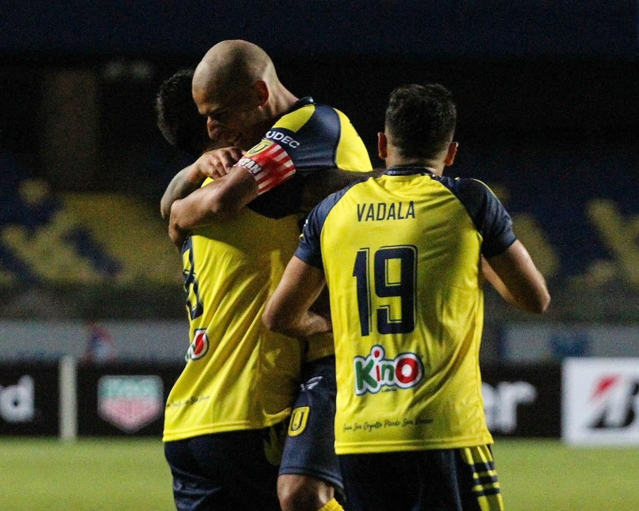 1280x1030 Lluvia de goles: Universidad de Concepción debutó en la Copa, Desktop