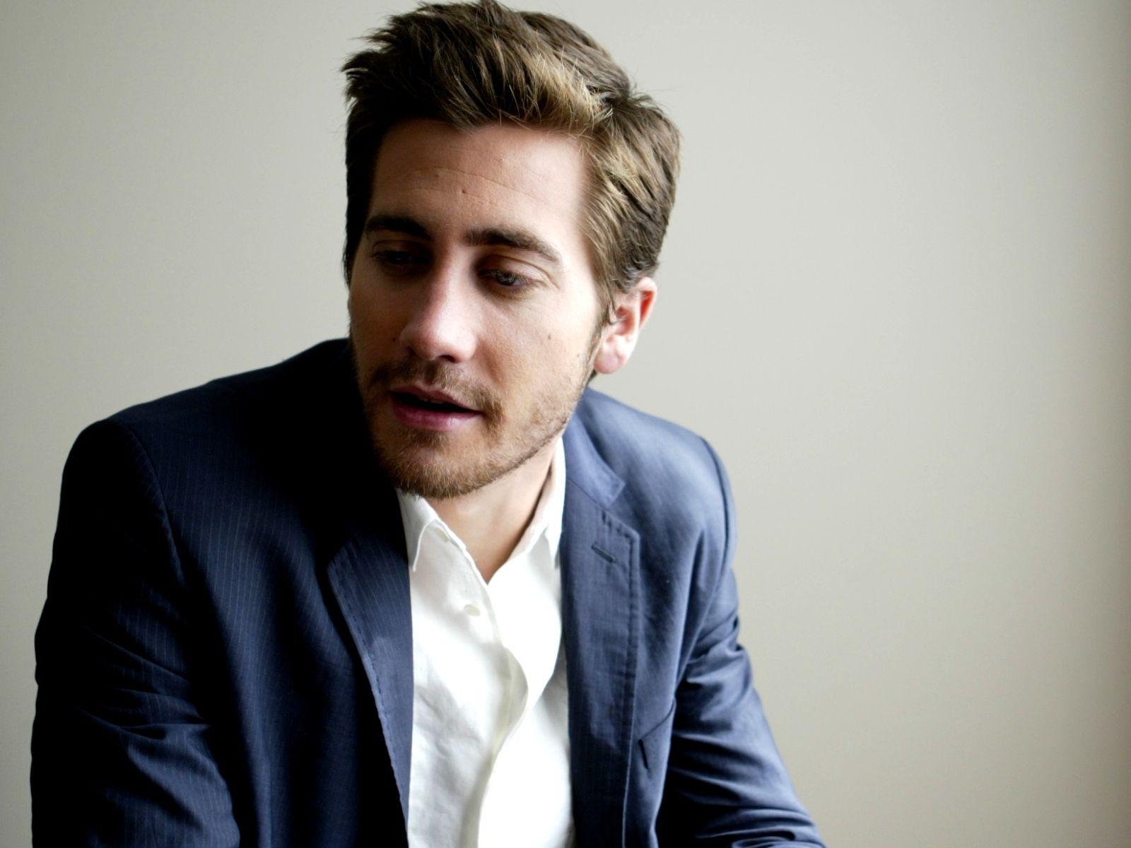 1600x1200 Jake Gyllenhaal Wallpaper High Quality, Desktop