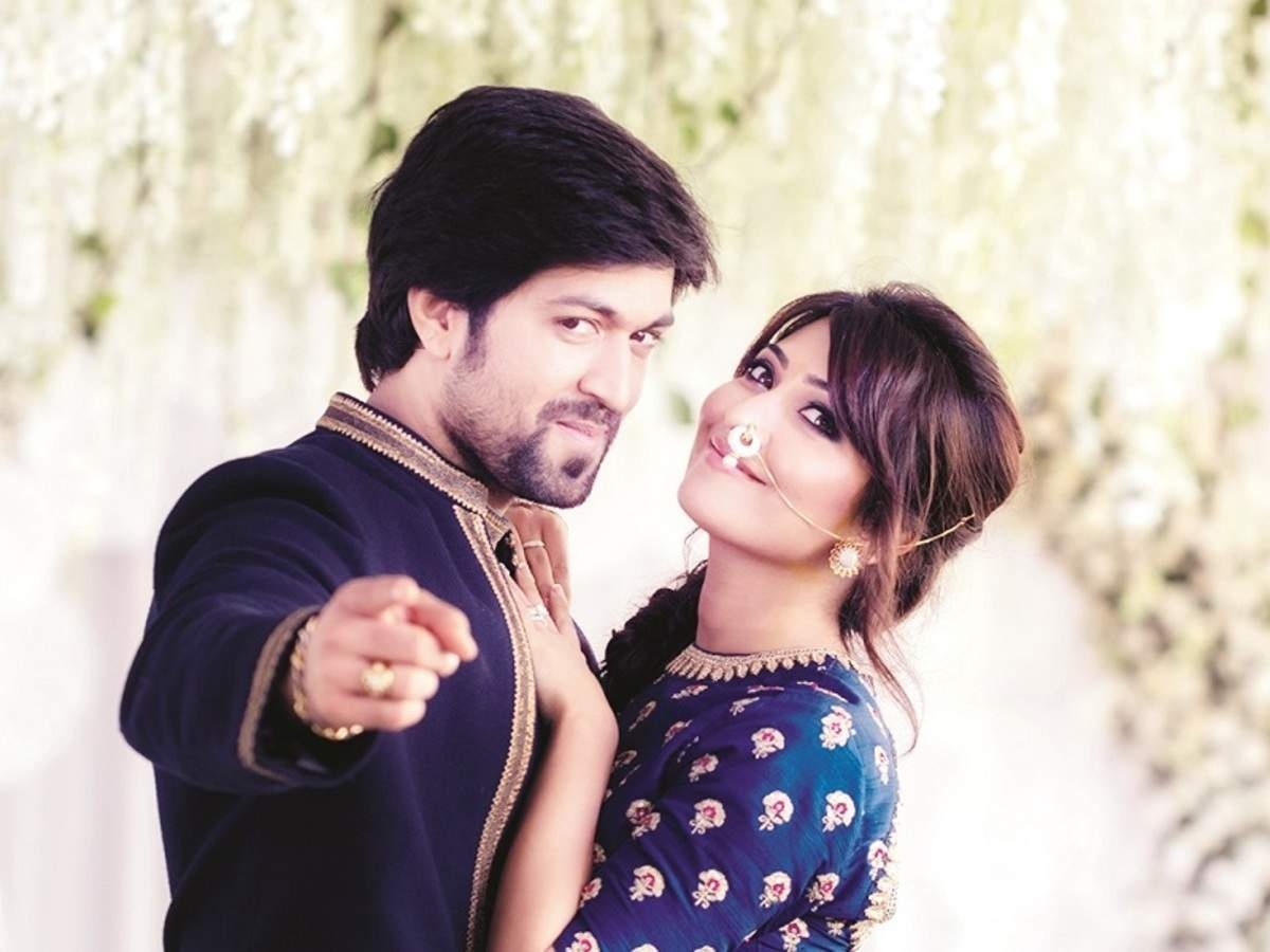 1200x900 Yogaraj Bhat: Yash and Radhika Pandit open up about their romance for the first time. Kannada Movie News of India, Desktop