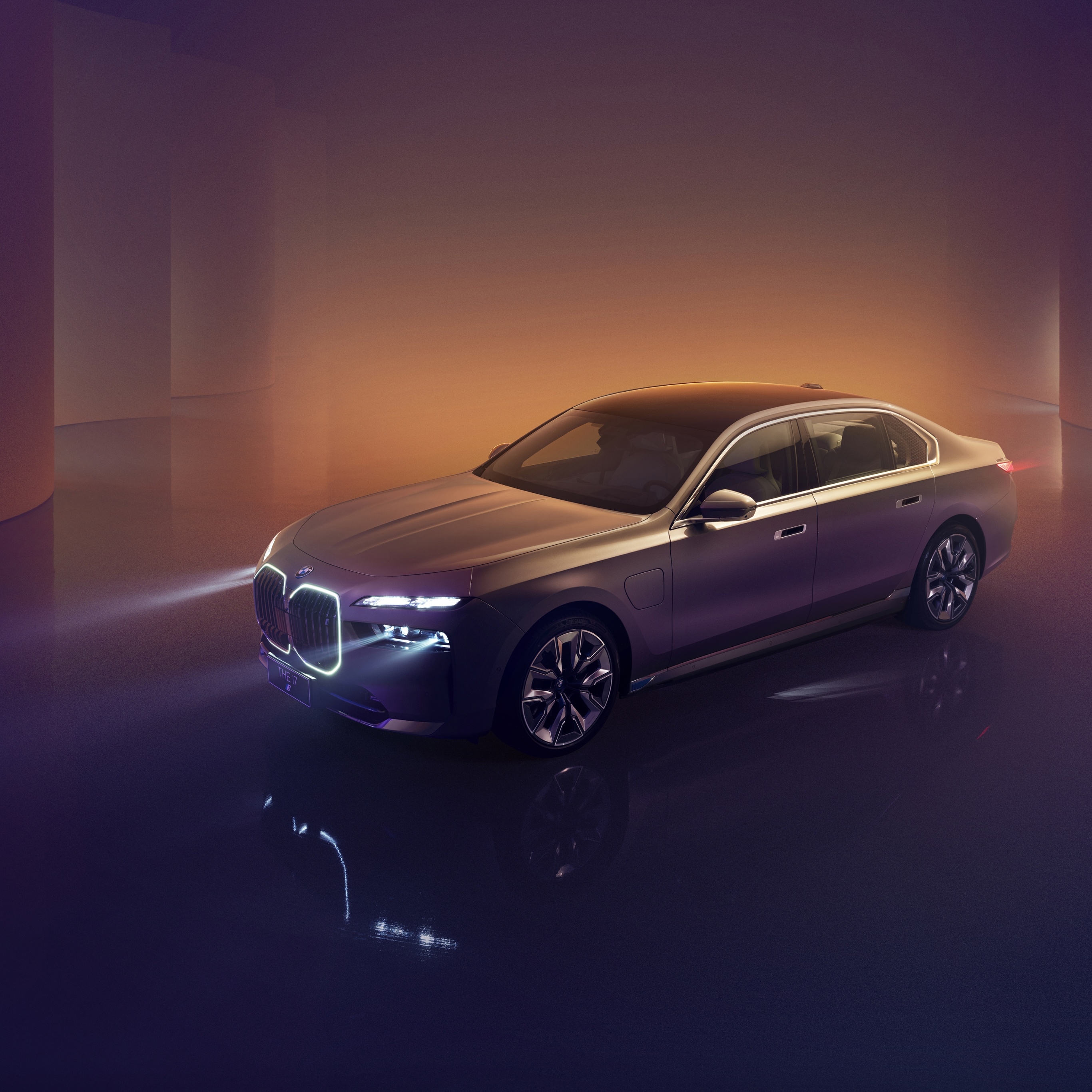 2740x2740 BMW i7 xDrive60L Wallpaper 4K, BMW 7 Series, Cars, Phone