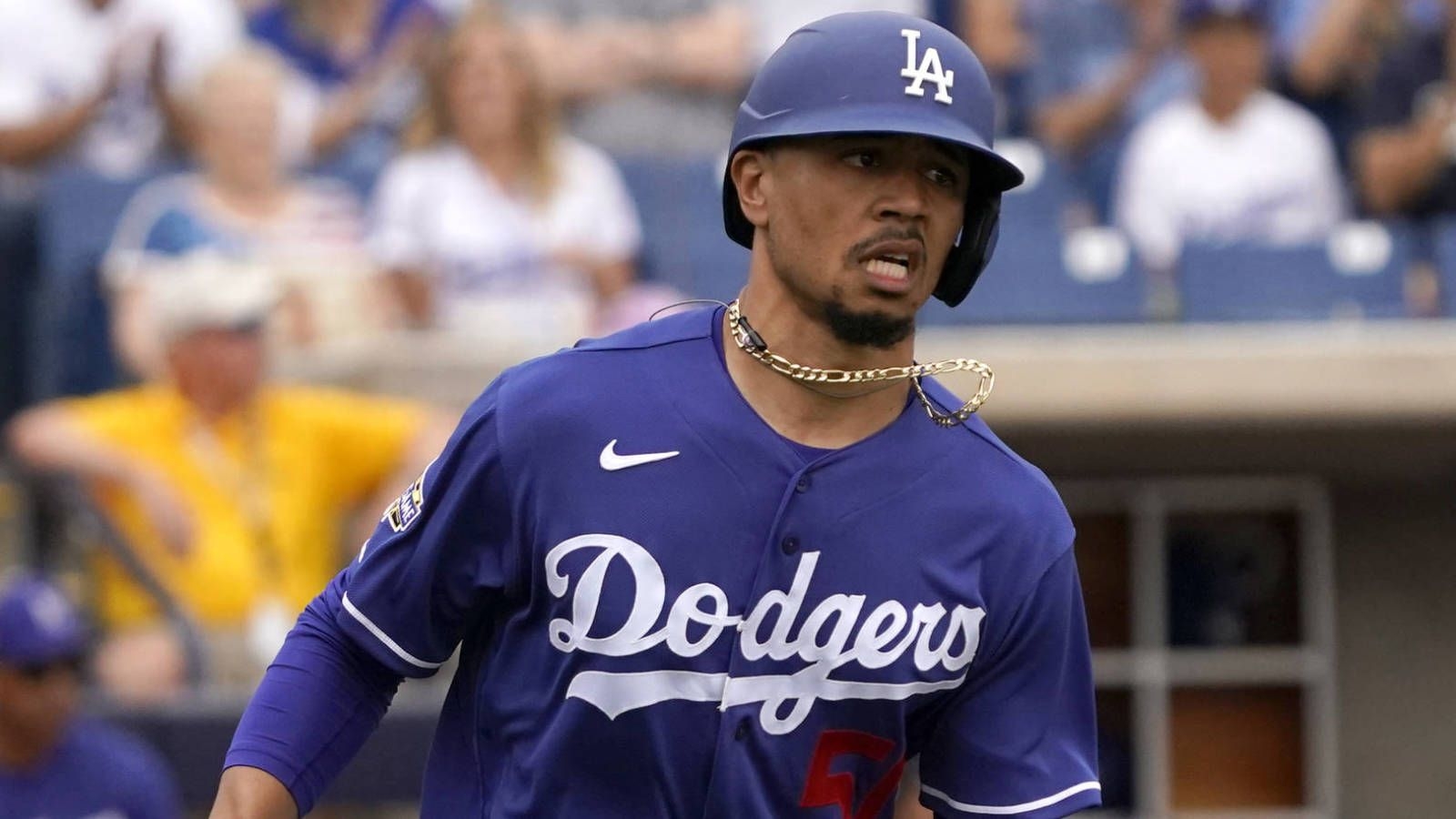 1600x900 Twitter Reacts To Dodgers Signing Mookie Betts To 12 Year Extension, Desktop