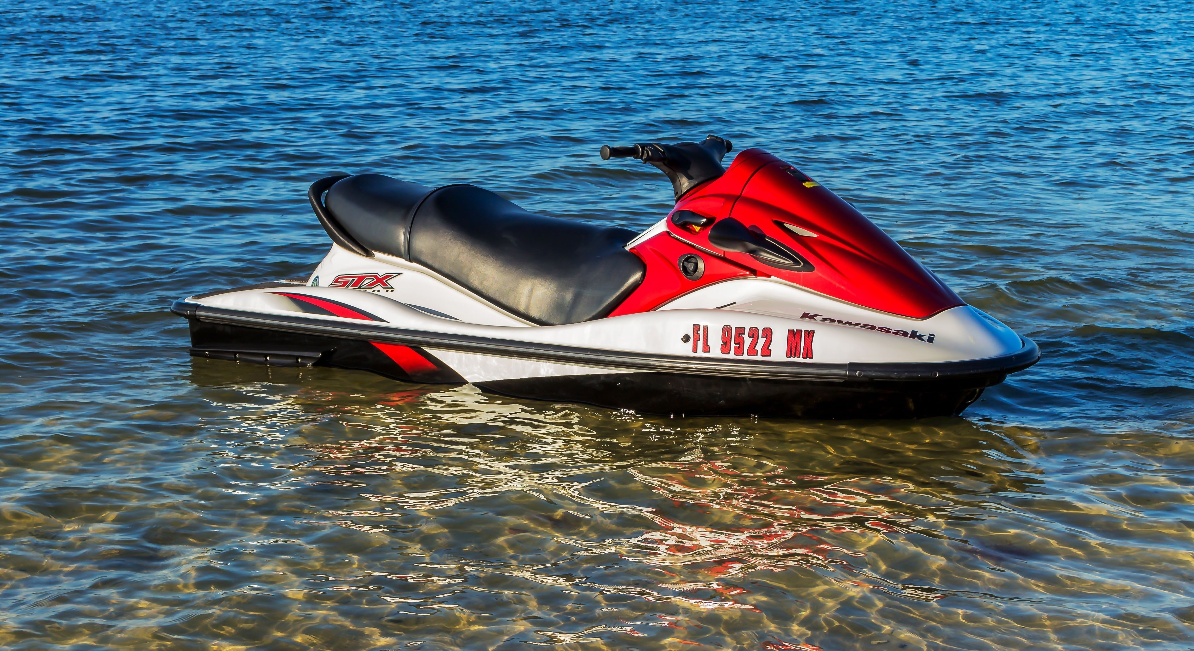 4990x2720 Wallpaper for Desktop: jet ski, Desktop