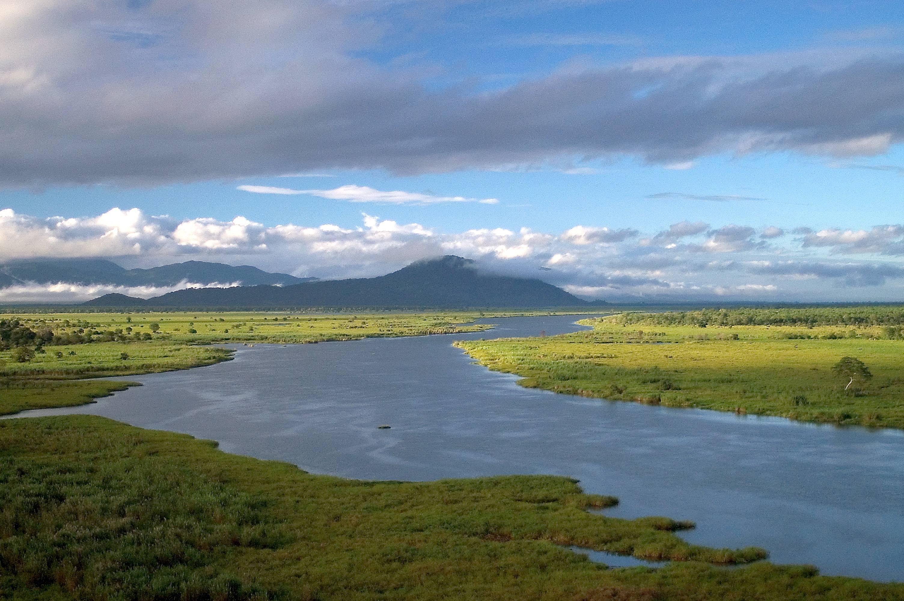 3010x2000 Central African Wilderness Safaris, Desktop