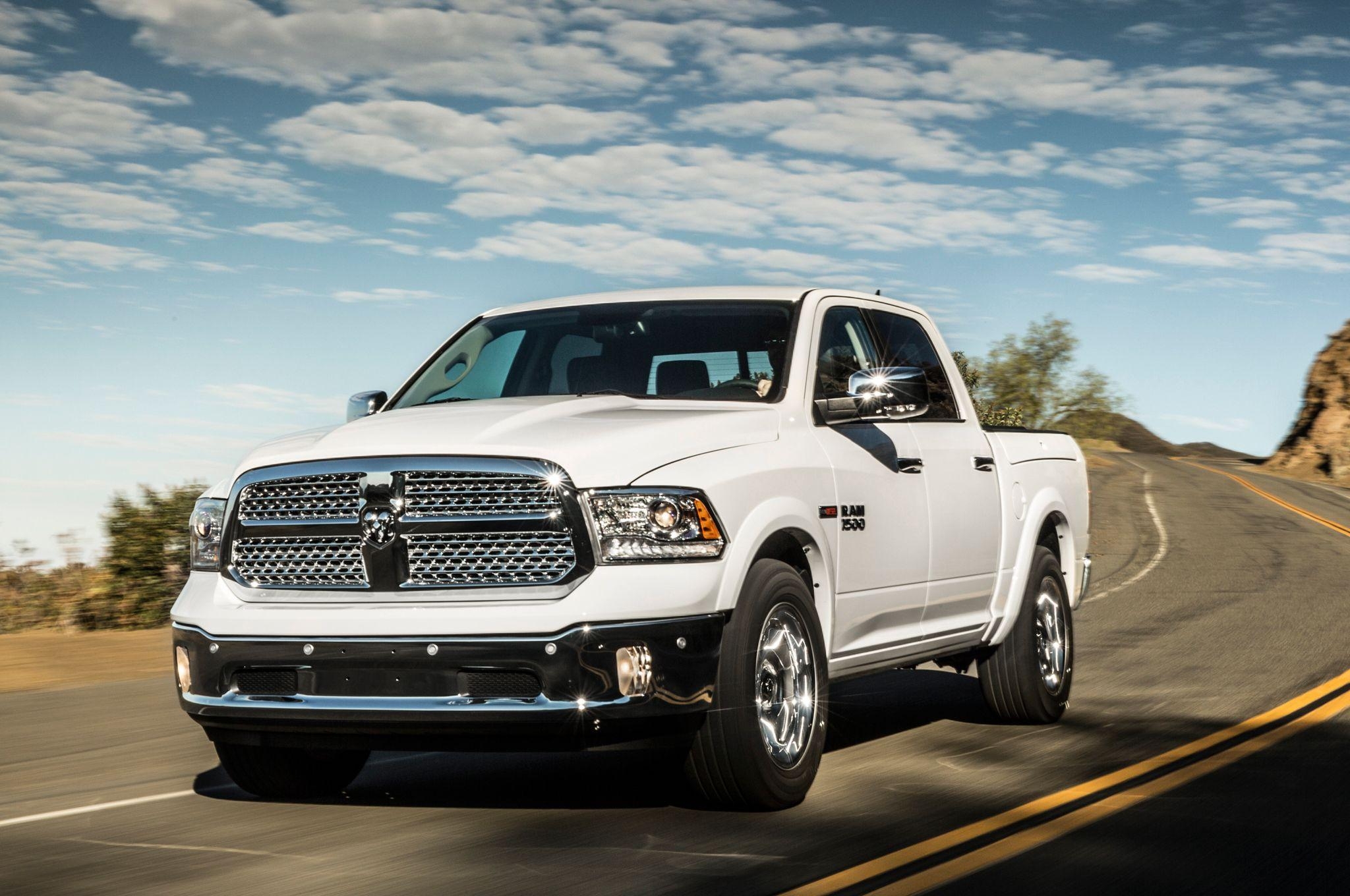 2050x1360 Ram's Turbodiesel Engine Makes Ward's 10 Best Engines List. Miami, Desktop