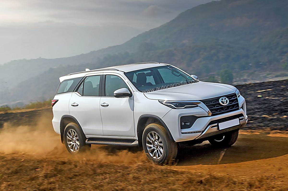 1200x800 Toyota Fortuner, Legender review, test drive, Desktop