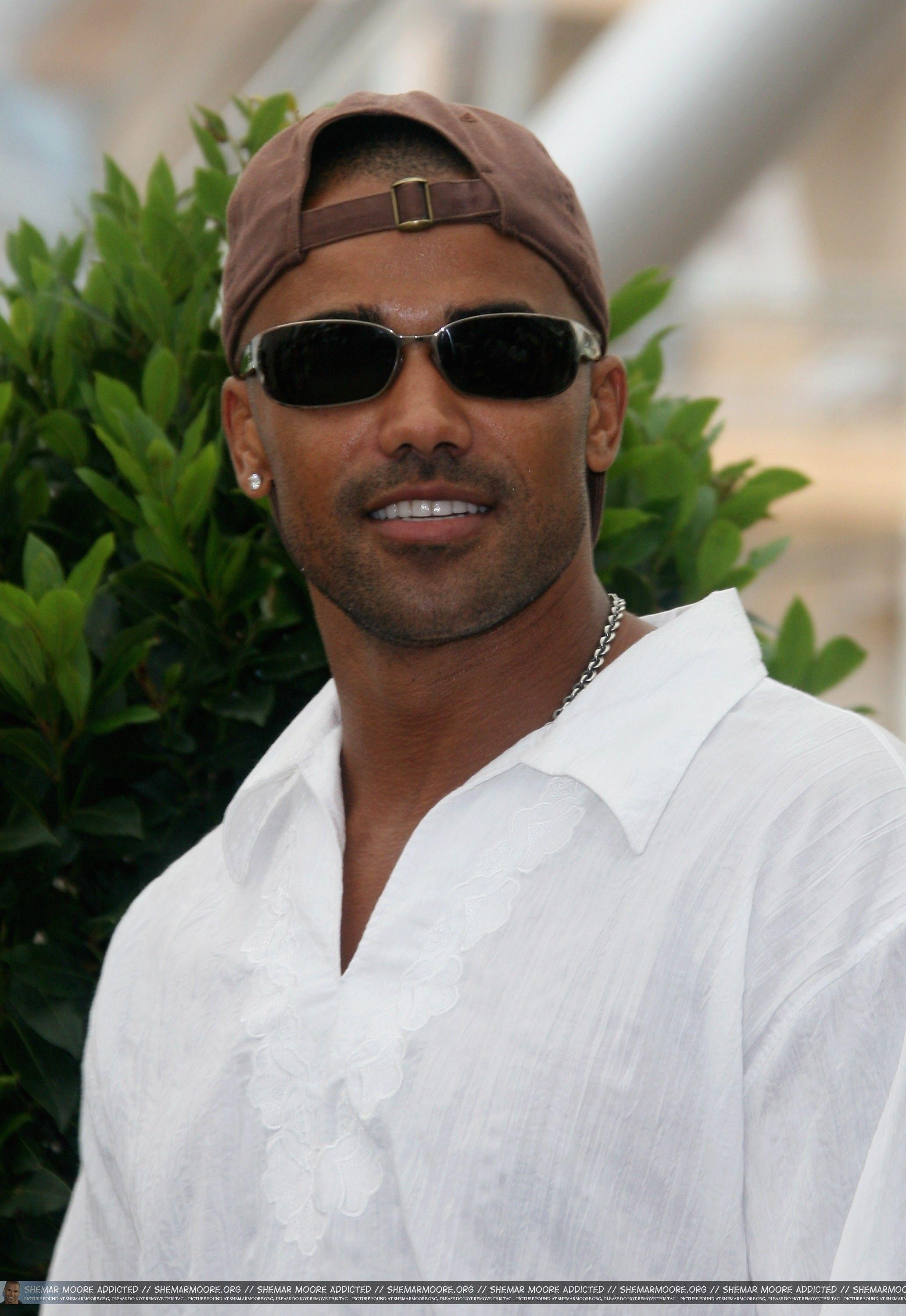 2070x3000 Wallpaper Space HD: Shemar Moore, Phone