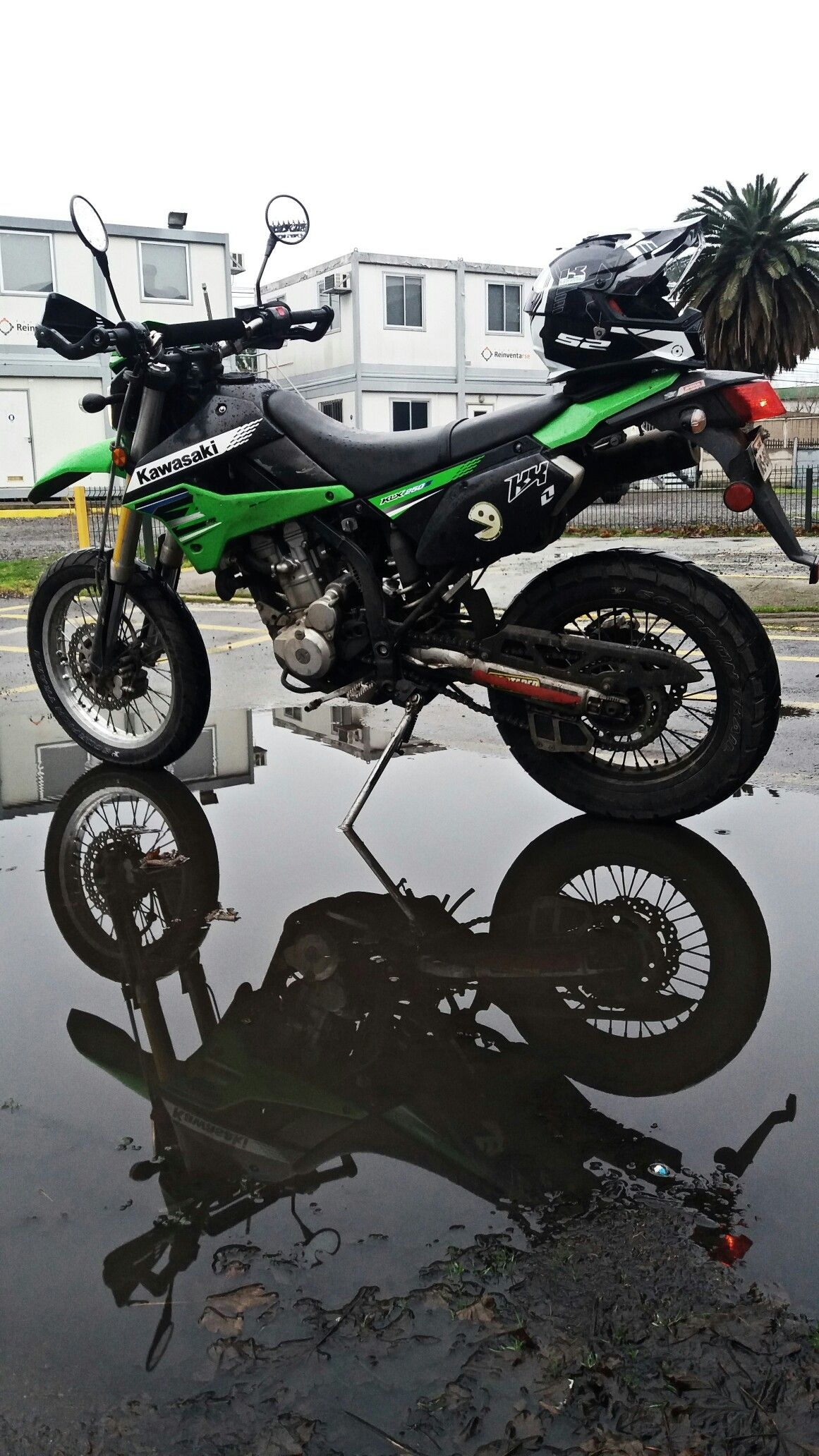 1170x2070 Klx250 #supermoto :v #motard #dtracker klx250 supermoto motard dtracker #wasawaki wasawaki. Motos, Motocicletas, Phone