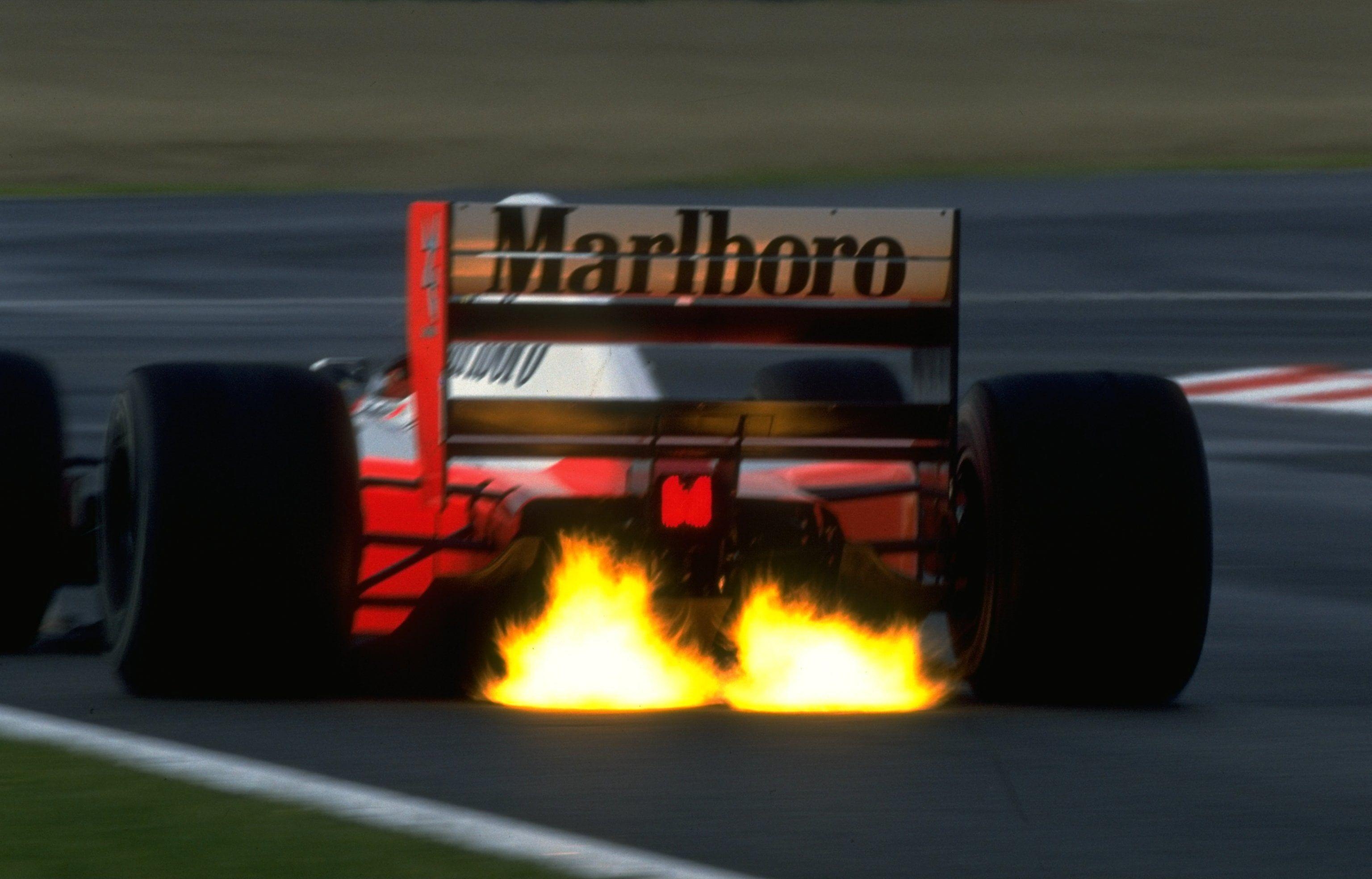 3080x1970 Red and black Marlboro race car HD wallpaper, Desktop