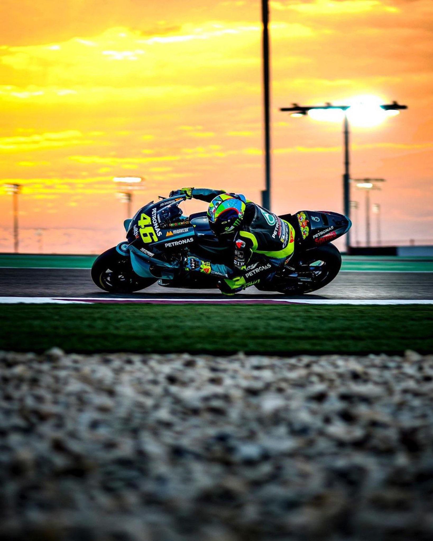 1640x2050 Valentino Rossi from today's testing, Phone