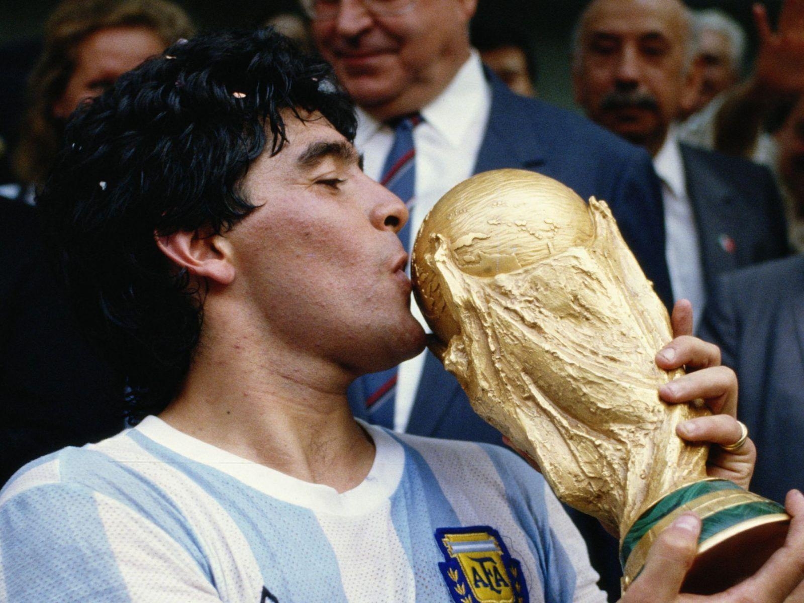 1600x1200 Diego Maradona HD Wallpaper, Desktop