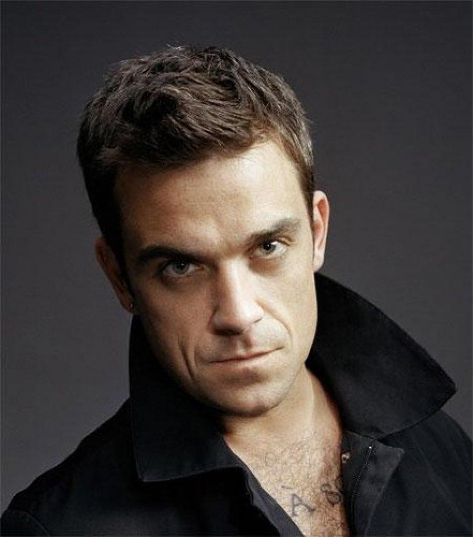 940x1070 px Robbie Williams (91.85 KB).08.2015, Phone