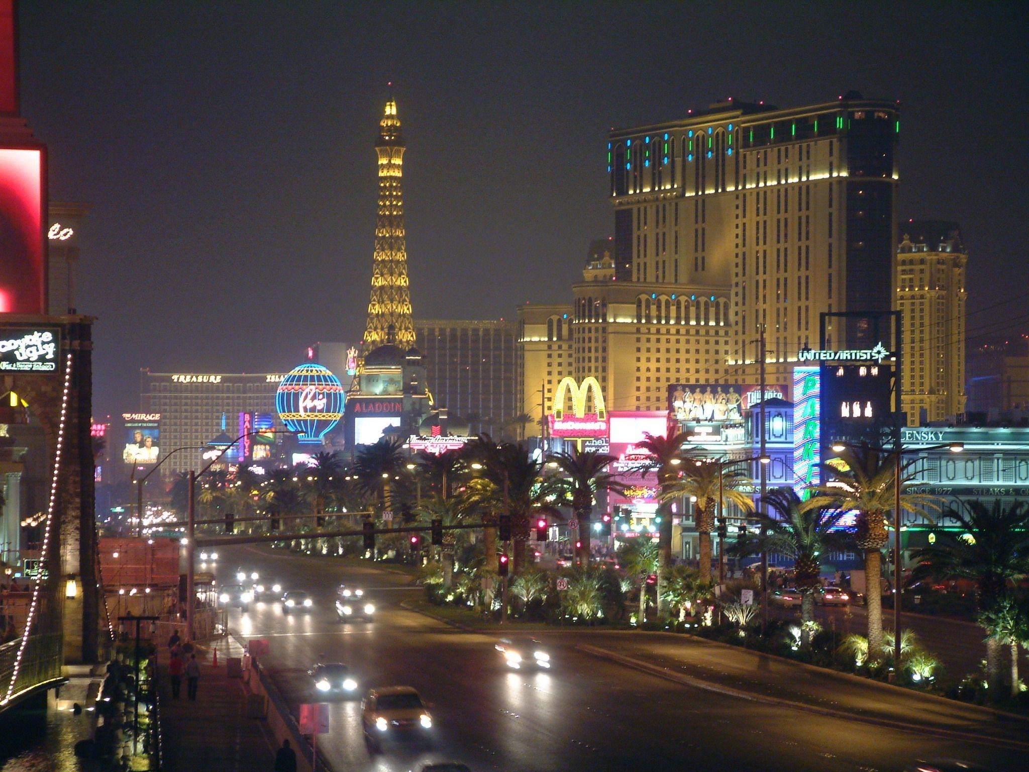 2050x1540 Las Vegas HD Wallpaper, Desktop