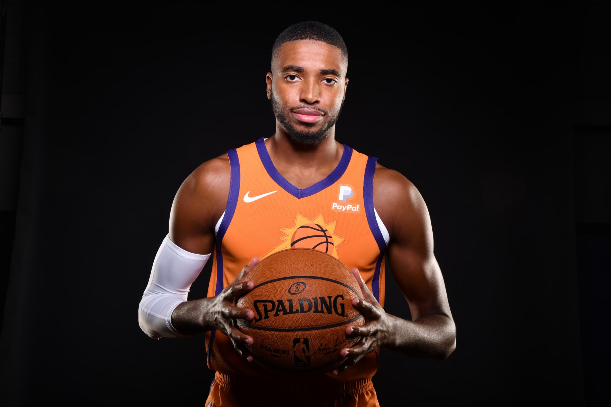 2000x1340 Mikal Bridges has continued to show his value for the Phoenix Suns, Desktop