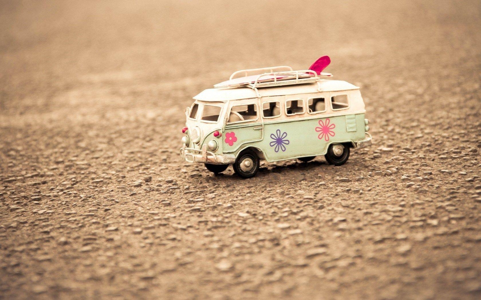 1680x1050 Macro Mood Volkswagen Bus Surfboard Toy HD Wallpaper, Desktop