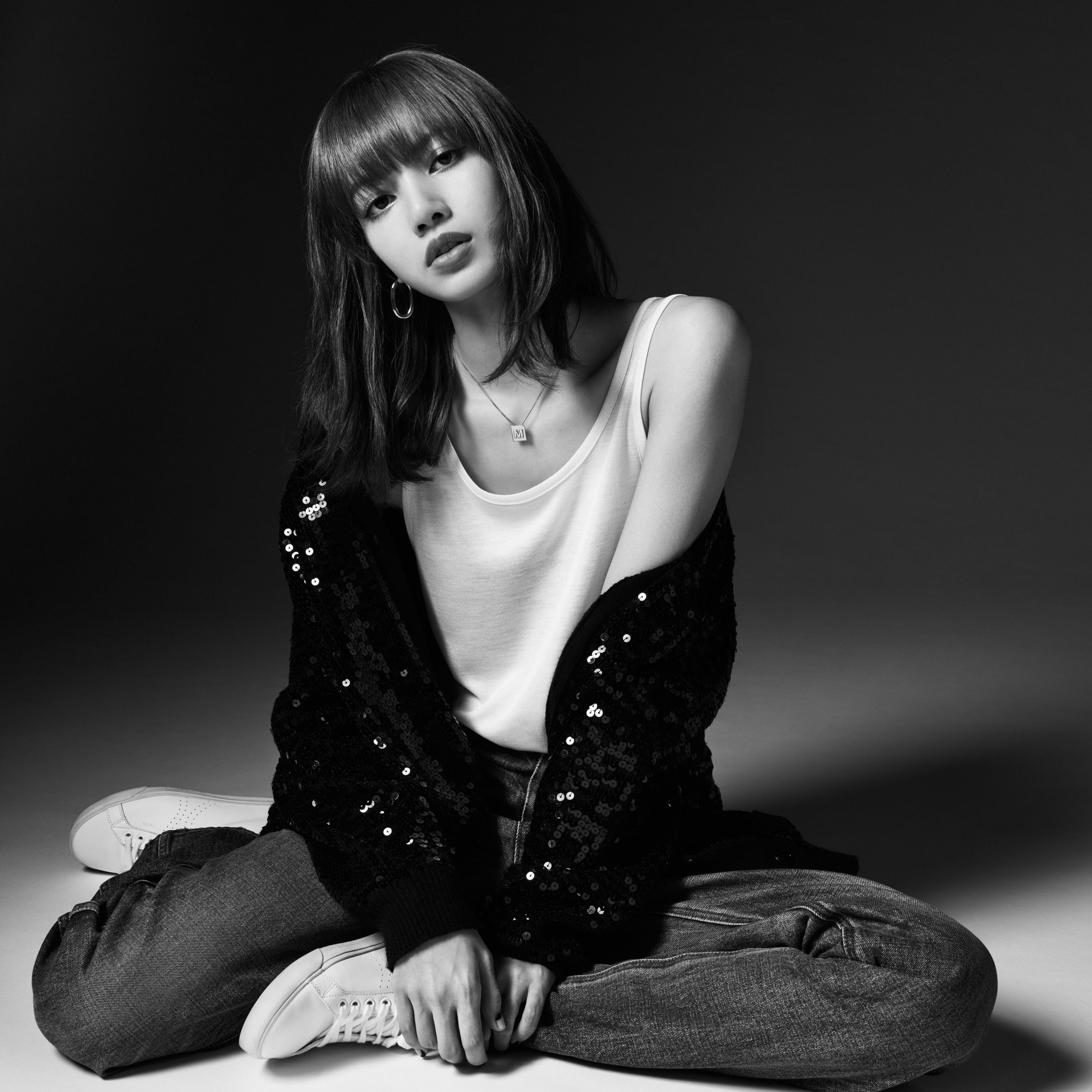 2740x2740 Lisa 4K Wallpaper, Blackpink, Thai Singer, Asian Girl, K Pop Singer, Black/ Dark, Phone