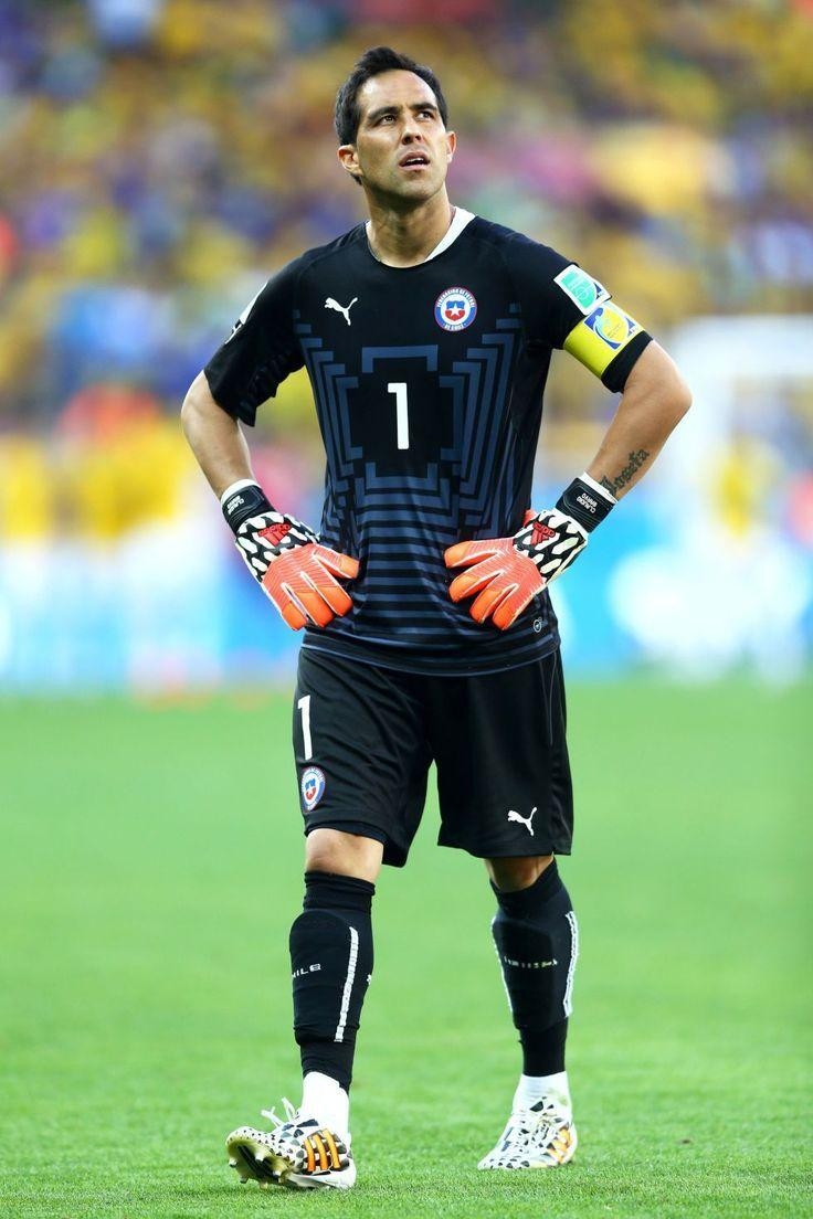 740x1110 best Claudio Bravo image. Goalkeeper, Chile, Phone