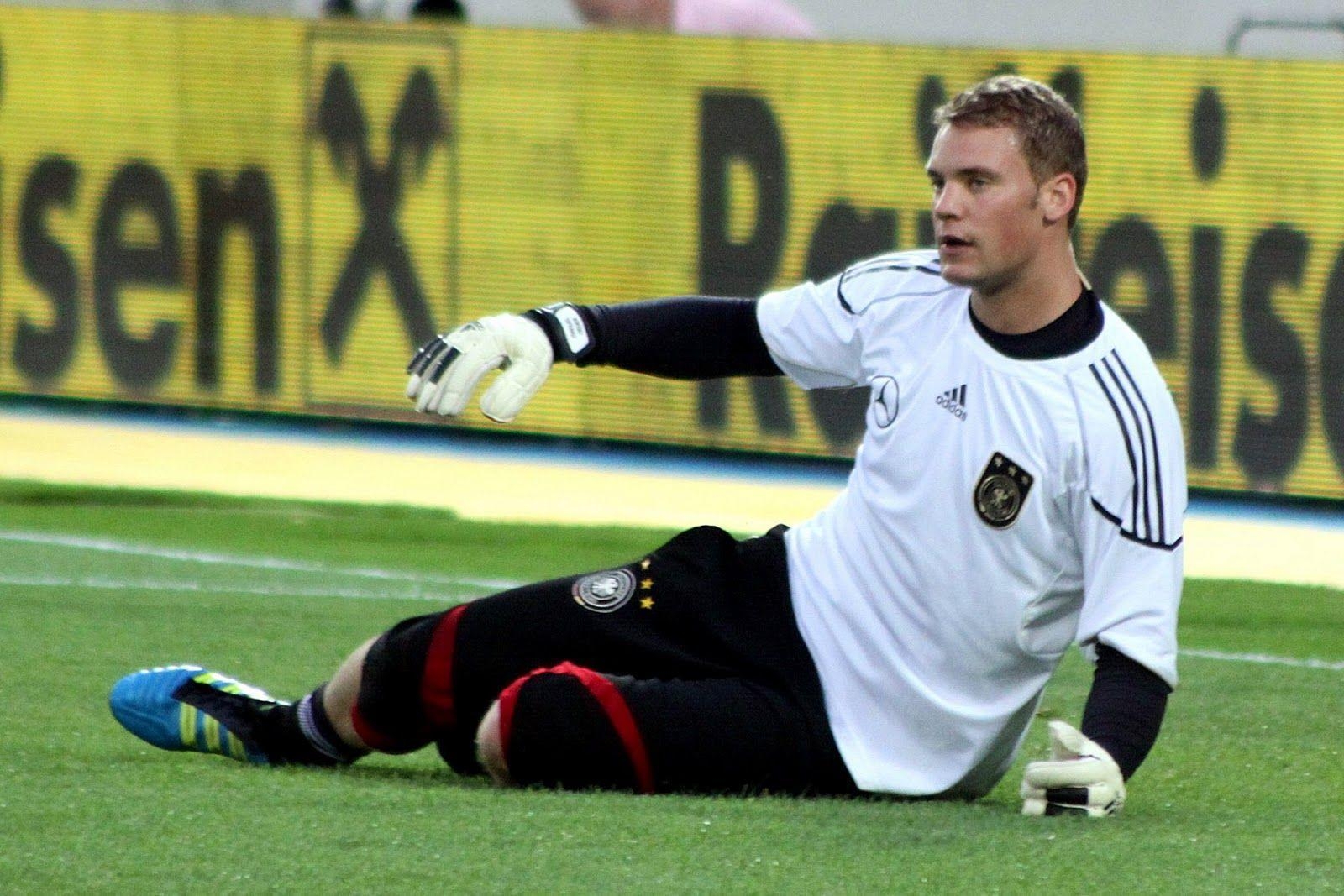 1600x1070 Sports All Stars: Manuel Neuer new wallpaper 2013, Desktop