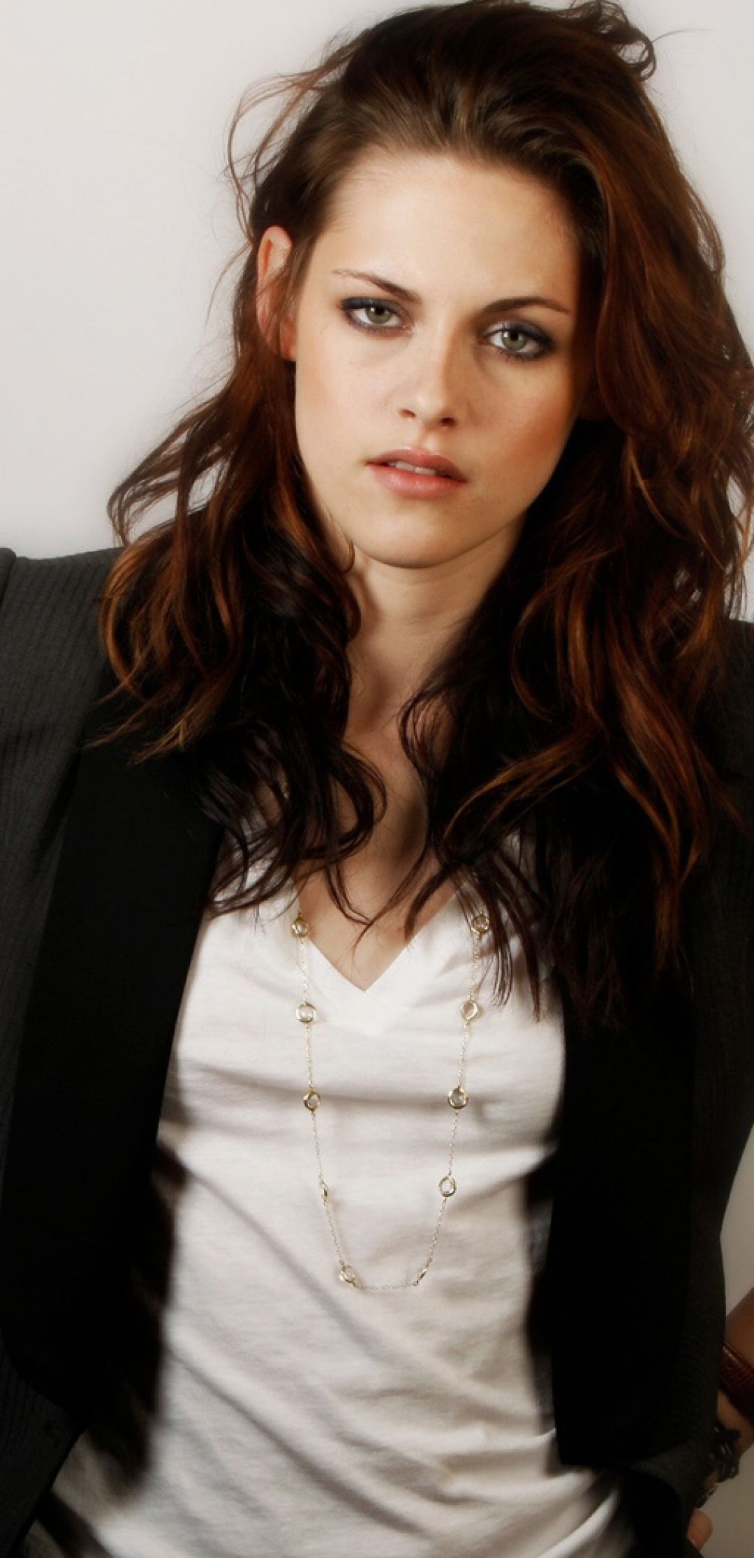 1080x2240 Kristen Stewart latest image  Resolution, Phone