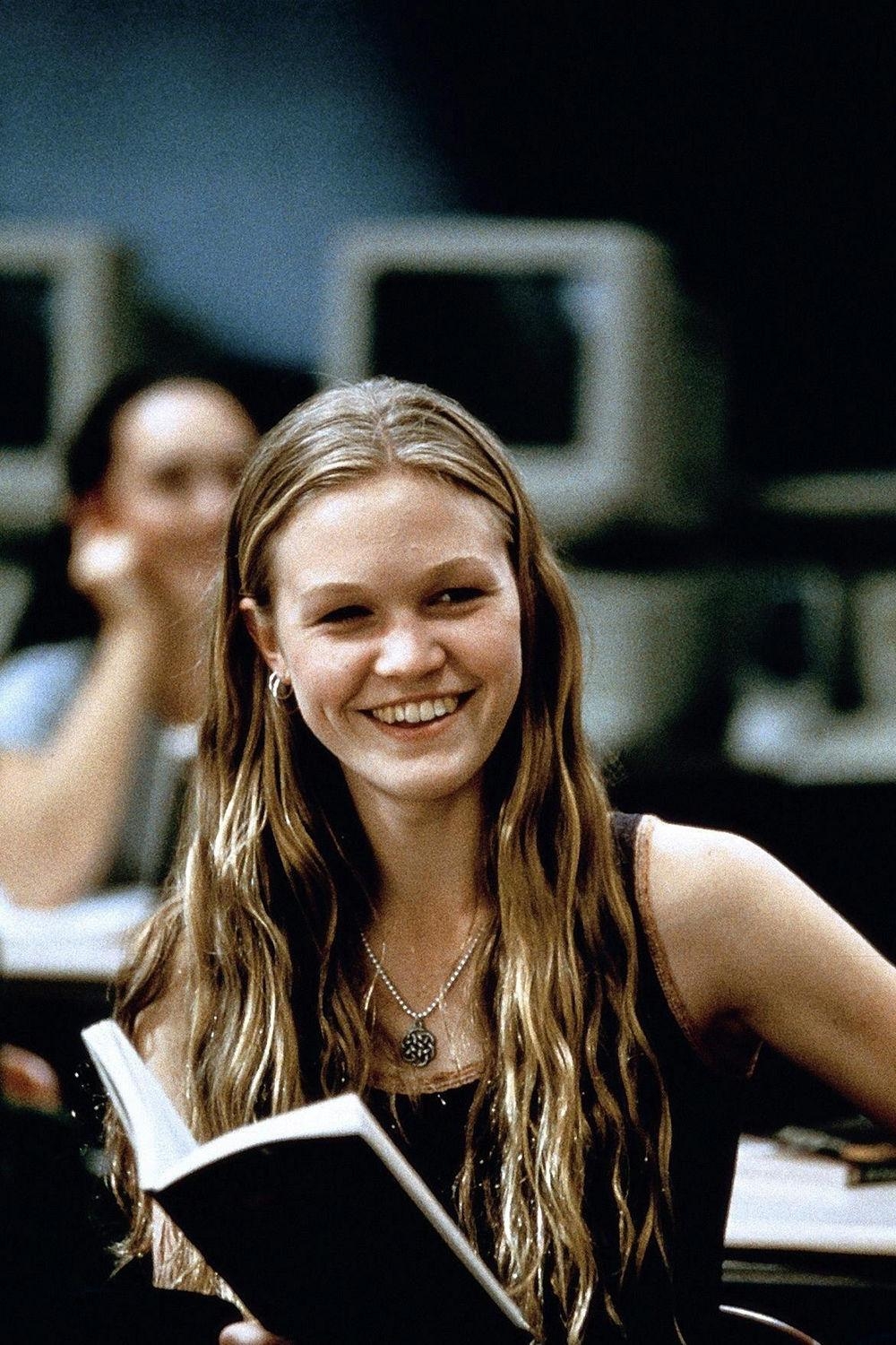 1000x1500 Times Julia Stiles Gave Us #HairGoals, Phone