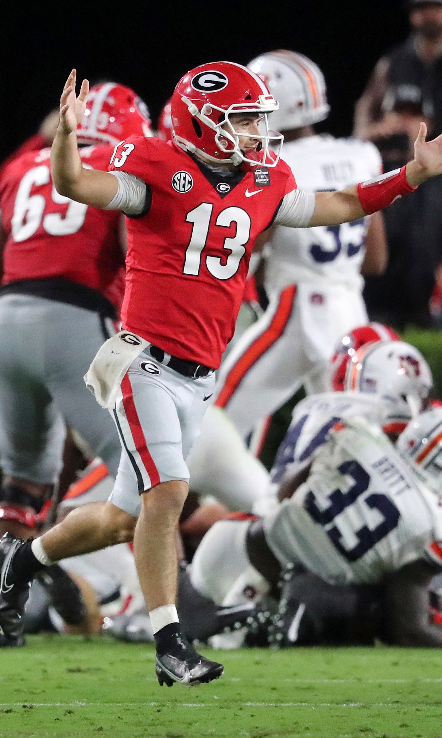 1440x2400 Stetson Bennett, No. 4 Georgia Romp Past No. 7 Auburn 27 6, Phone